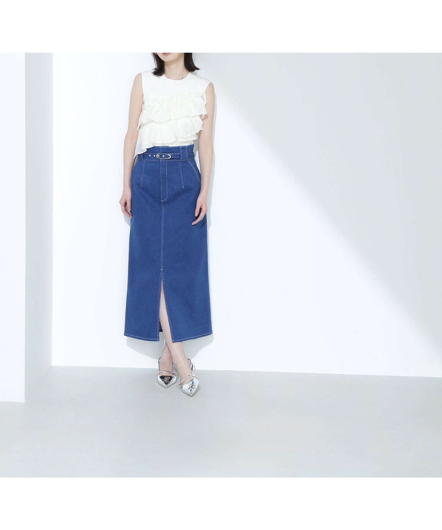 【ナチュラル ビューティー ベーシック/NATURAL BEAUTY BASIC】のベルテッドデニムスカート インテリア・キッズ・メンズ・レディースファッション・服の通販 founy(ファニー) 　ファッション　Fashion　レディースファッション　Ladies' Fashion Online　スカート　Skirt　デニムスカート　Denim Skirts　ストレッチ　Stretch　デニム　Denim　ロング　Long　ブルー|ID: prp329100004576981 ipo3291000000032669709