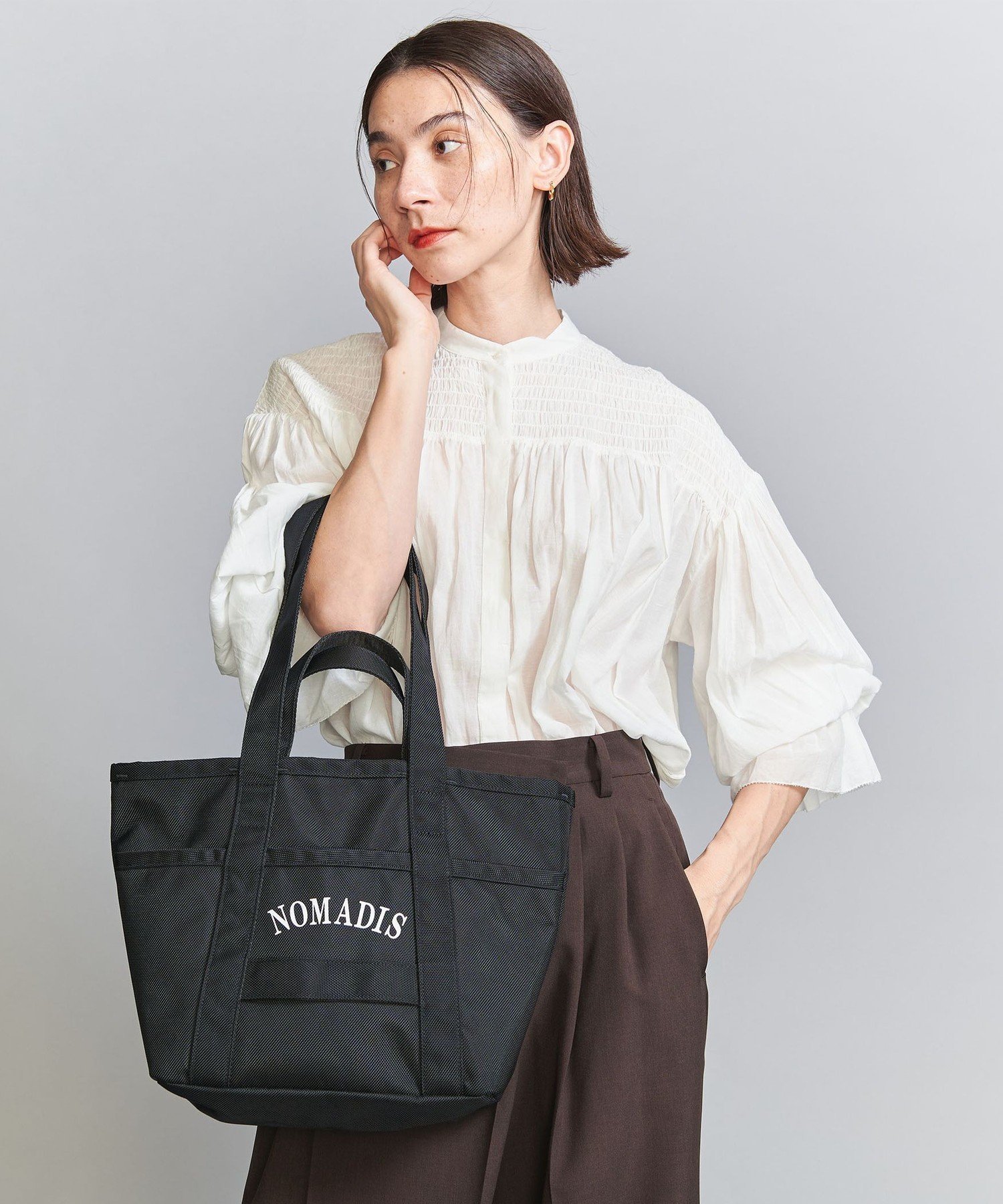 【ビューティ&ユース ユナイテッドアローズ/BEAUTY&YOUTH / UNITED ARROWS】のNOMADIS WEEKEND petit トートバッグ インテリア・キッズ・メンズ・レディースファッション・服の通販 founy(ファニー) 　ファッション　Fashion　レディースファッション　Fashion for Women　バッグ　Bags　タオル　Towel, Bath Towel　ポケット　Pocket, Pocket Detail　メッシュ　Mesh, Net Fabric　旅行　Travel　BLACK|ID: prp329100004577001 ipo3291000000033355930