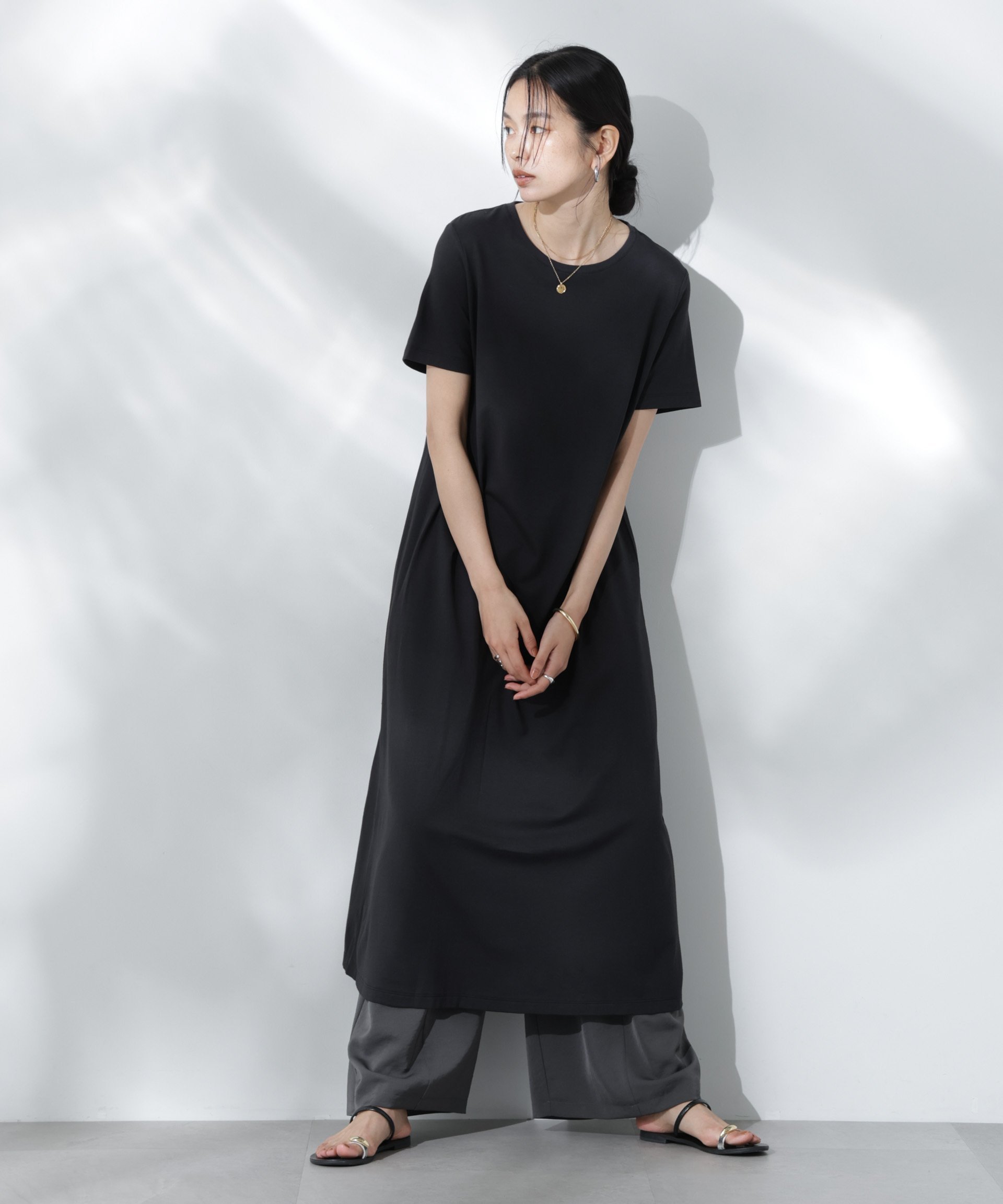 【ナノ ユニバース/nano universe】のAnti Soaked 汗染み防止フレアワンピース インテリア・キッズ・メンズ・レディースファッション・服の通販 founy(ファニー) 　ファッション　Fashion　レディースファッション　WOMEN　ワンピース　Dress　コンパクト　Compact　吸水　Water Absorption　スリット　Slit　ネックレス　Necklace　フレア　Flare　マキシ　Maxi　モダン　Modern　夏　Summer　2025年　2025　2025春夏・S/S　Ss,Spring/Summer,2025　ブラック|ID: prp329100004577139 ipo3291000000032418673