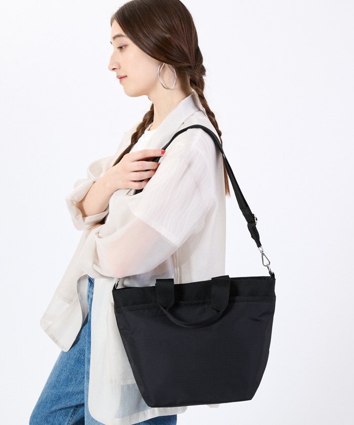 【レスポートサック/LeSportsac】の【公式】レスポートサック トートバッグ 1116U185 LeSportsac インテリア・キッズ・メンズ・レディースファッション・服の通販 founy(ファニー) https://founy.com/ ファッション Fashion レディースファッション Fashion for Women バッグ Bags スポーツウェア Functional & Stylish Sportswear スポーツバッグ・ジム用ポーチ・バックパック Gym Bag / Sports Backpack / Pouch for Training 軽量 Lightweight, Ultra Light シンプル Simple, Minimal 財布 Wallet, Purse 人気 Popular, Best Seller ポケット Pocket, Pocket Detail 無地 Plain, Solid Color ビジネス 仕事 通勤 Business / Work / Commuting |ID: prp329100004577205 ipo3291000000033472675