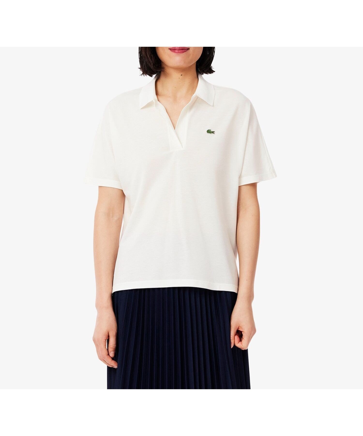 【ラコステ/LACOSTE】のサイドスリット スキッパーネック ドレープポロシャツ インテリア・キッズ・メンズ・レディースファッション・服の通販 founy(ファニー) 　ファッション　Fashion　レディースファッション　Fashion for Women　トップス・カットソー　Cut & Sew Tops　シャツ・ブラウス・オフィスカジュアル　Elegant Blouses & Button-Ups　ポロシャツ・きれいめカジュアル　Smart-Casual Polo Tops　エレガント 上品　Elegant　スキッパー　Skipper, Open Collar　スリット　Slit, Slit Detail　ドレープ　Drape, Draping Fabric　鹿の子　Piqué, Kanoko Fabric　ホワイト|ID: prp329100004577363 ipo3291000000032788385