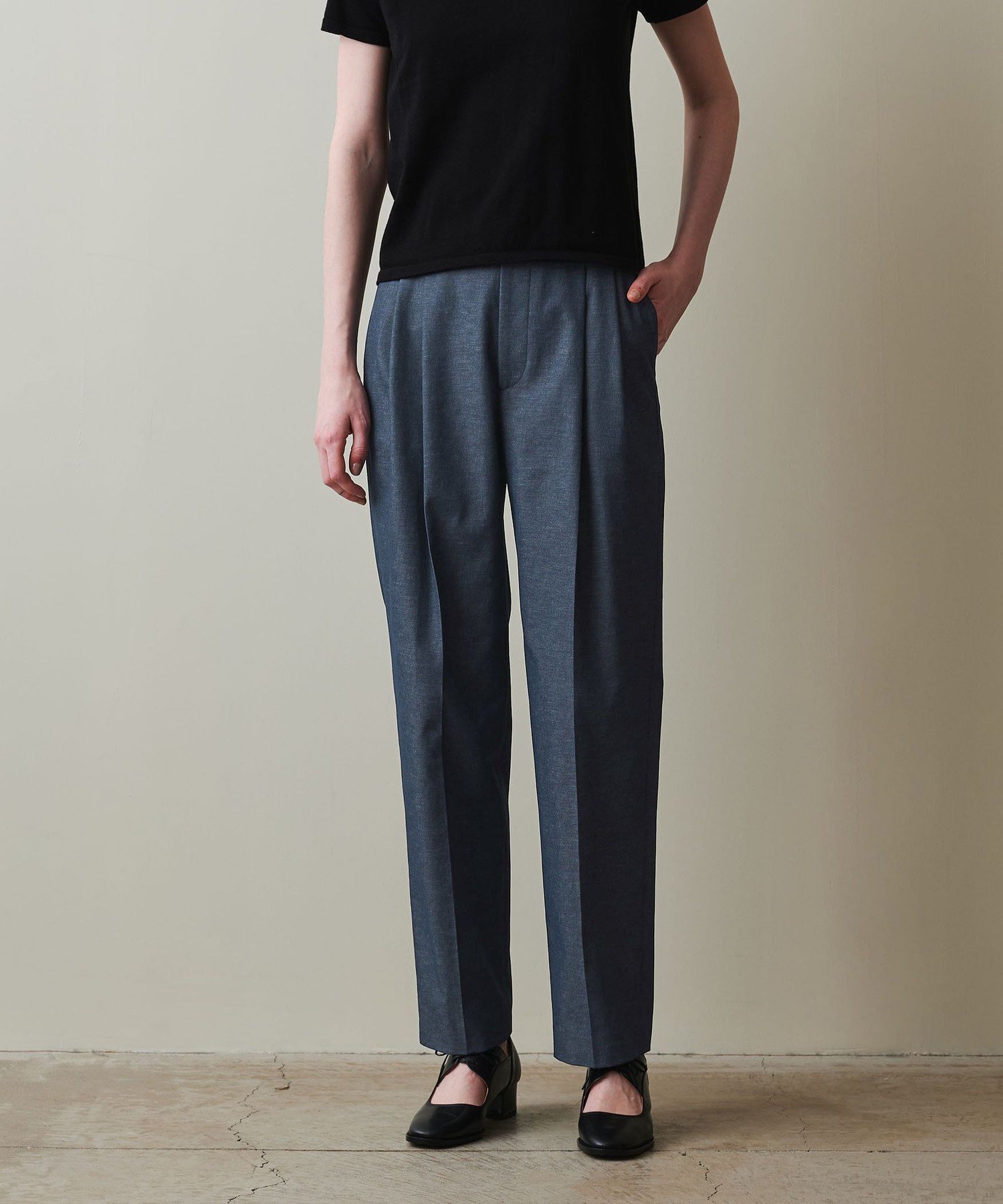【ビューティ&ユース ユナイテッドアローズ/BEAUTY&YOUTH / UNITED ARROWS】のSteven Alan タック テーパード パンツ インテリア・キッズ・メンズ・レディースファッション・服の通販 founy(ファニー) 　ファッション　Fashion　レディースファッション　WOMEN　パンツ　Pants　シューズ　Shoes　スニーカー　Sneakers　テーパード　Tapered　フォルム　Form　フラット　Flat　フロント　Front　エレガント 上品　Elegant　NAVY|ID: prp329100004577462 ipo3291000000032486163