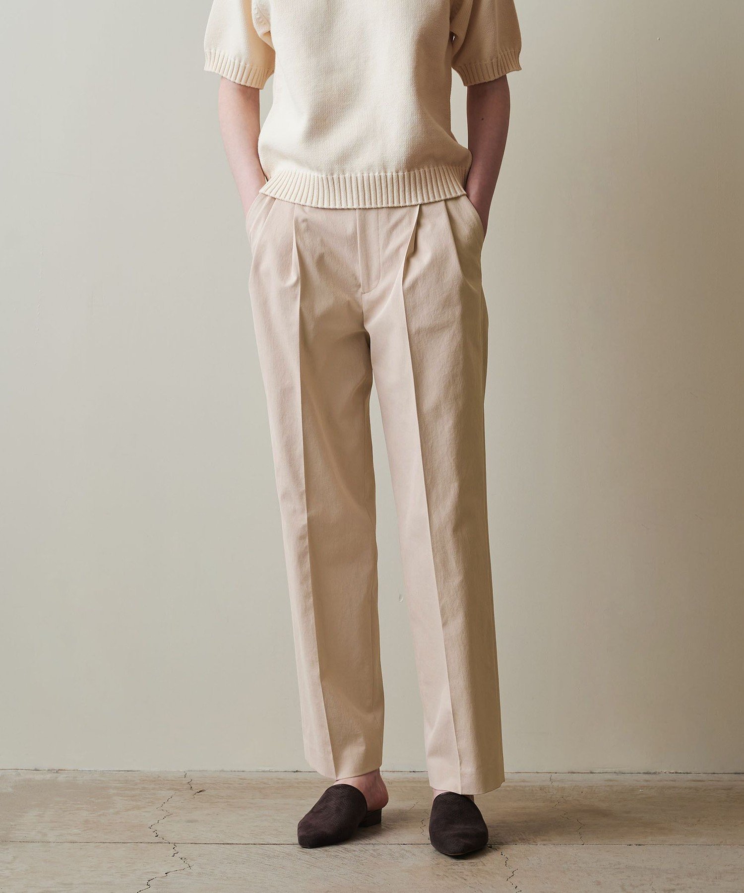 【ビューティ&ユース ユナイテッドアローズ/BEAUTY&YOUTH / UNITED ARROWS】のSteven Alan タック テーパード パンツ インテリア・キッズ・メンズ・レディースファッション・服の通販 founy(ファニー) 　ファッション　Fashion　レディースファッション　WOMEN　パンツ　Pants　シューズ　Shoes　スニーカー　Sneakers　テーパード　Tapered　フォルム　Form　フラット　Flat　フロント　Front　エレガント 上品　Elegant　LT.PINK|ID: prp329100004577462 ipo3291000000032486166