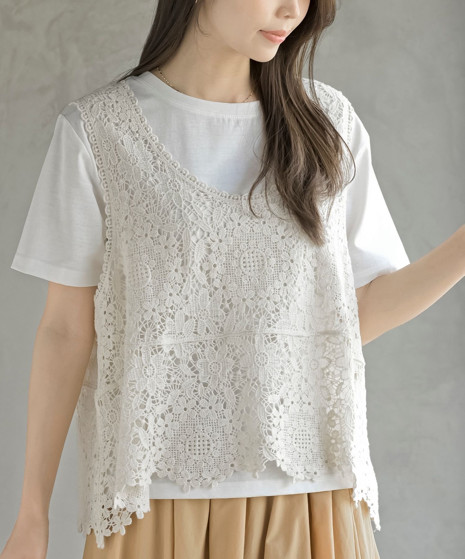 【アールピーエス/rps】のTシャツSETカギ針ビスチェアンサンブル インテリア・キッズ・メンズ・レディースファッション・服の通販 founy(ファニー) 　ファッション　Fashion　レディースファッション　Fashion for Women　トップス・カットソー　Cut & Sew Tops　アンサンブルニット　Knit Ensembles & Twin Sets　シャツ・ブラウス・オフィスカジュアル　Elegant Blouses & Button-Ups　ロングTシャツ・Tシャツ　Longline T-Shirts & Tees　ビスチェ　Bustiers & Corset Tops / Layered Bustier Style　レース　Lace, Lace Fabric　エレガント 上品　Elegant　アイボリー2|ID: prp329100004577485 ipo3291000000032745382