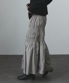【サロン アダム エ ロペ/SALON adam et rope'】のタフタシャーリングスカート 人気、トレンドファッション・服の通販 founy(ファニー) ファッション Fashion レディースファッション Fashion for Women スカート Skirts シャンブレー Chambray, Denim-Like Fabric シャーリング Shirring, Ruched シンプル Simple, Minimal タフタ Taffeta, Structured Fabric フォルム Silhouette, Form フレア Flare, Flared ベーシック Basic, Essential ポケット Pocket, Pocket Detail マーメイド Mermaid, Fishtail Silhouette ランダム Random, Irregular 洗える Machine Washable thumbnail ライトグレー(08)|ID: prp329100004577545 ipo3291000000033672607