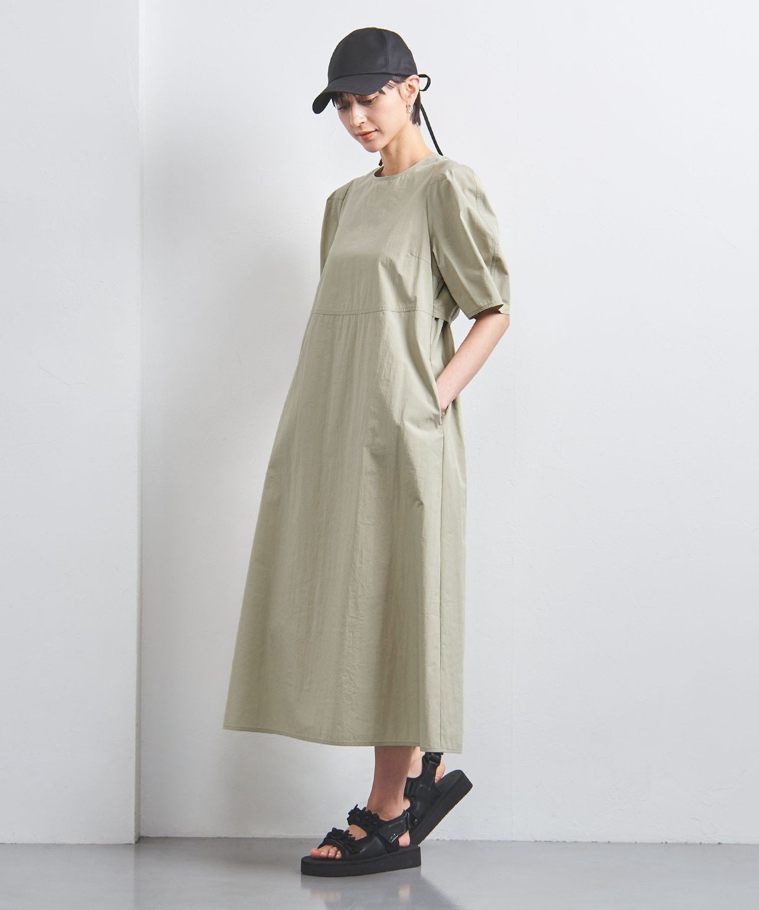 【ユナイテッドアローズ/UNITED ARROWS】のオープン バックリボン ワンピース 人気、トレンドファッション・服の通販 founy(ファニー) 　ファッション　Fashion　レディースファッション　Fashion for Women　ワンピース　Dresses　おすすめ　Recommended / Our Picks　サンダル　Sandals, Summer Shoes　シューズ　Shoes, Footwear　スニーカー　Sneakers, Trainers　スポーツ　Sports, Activewear　タンブラー　Tumbler, Travel Mug　バレエ　Ballet, Ballet Style　リボン　Ribbon, Bow　夏　Summer　春　Spring　S/S・春夏　SS, Spring/Summer, Warm Season　 other-1|ID: prp329100004578127 ipo3291000000033114118
