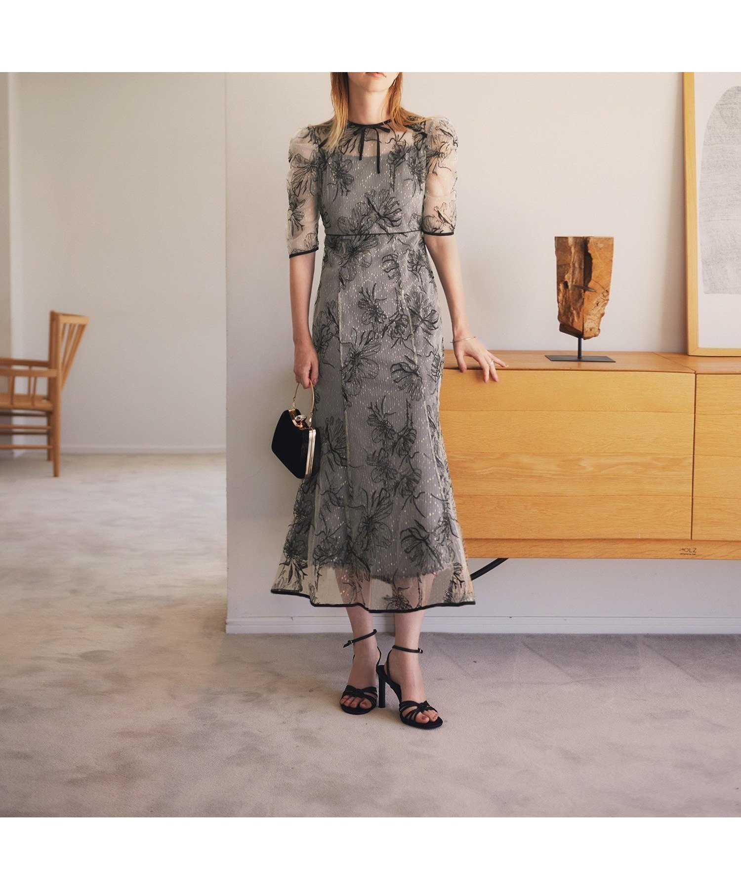 【その他のブランド/Other】のLEJA-花柄フロントバックリボンパフスリーブマーメイドロングワンピースドレス インテリア・キッズ・メンズ・レディースファッション・服の通販 founy(ファニー) 　ファッション　Fashion　レディースファッション　Fashion for Women　ワンピース　Dresses　フォーマル・パーティードレス・結婚式用ドレス　Elegant & Casual Dresses　エレガント 上品　Elegant　オケージョン　Occasion Wear　スリーブ　Sleeve, Long Sleeve / Short Sleeve　ドレス　Dress, One-Piece　フェミニン　Feminine, Girly　フォーマル　Formal, Dressy　フレア　Flare, Flared　フロント　Front, Front Design　半袖　Short Sleeve, Half Sleeve　マーメイド　Mermaid, Fishtail Silhouette　リボン　Ribbon, Bow　レース　Lace, Lace Fabric　ロング　Long, Long-Length　ワンポイント　One Point, Statement Accent　夏　Summer　結婚式　Wedding　披露宴　Wedding Reception　二次会　After Party　BLUE|ID: prp329100004578201 ipo3291000000032734781