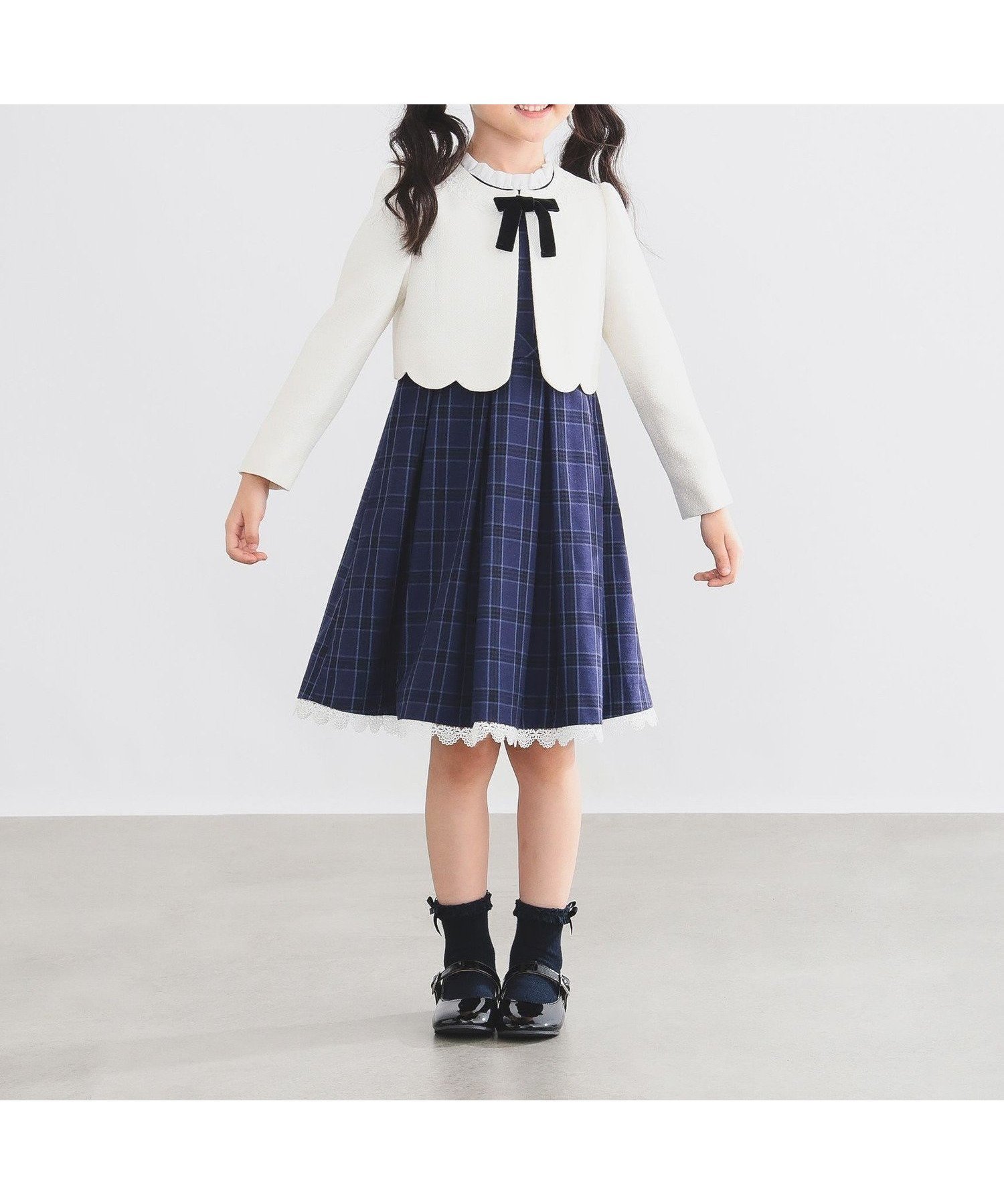 【ビーミングライフストアバイビームス/B:MING LIFE STORE by BEAMS / KIDS】のセレモニー ワンピース ボレロ セット (100~130cm) ビームスセレモニー2025 25SS フォーマル 卒入園 入学式 卒業式 ハレの日 卒園式 入園式 七五三 お呼ばれ インテリア・キッズ・メンズ・レディースファッション・服の通販 founy(ファニー) 　ファッション　Fashion　キッズファッション　Fashion for Kids　ワンピース　Dresses　2025年　2025　2025春夏・S/S　Spring/Summer 2025 SS25　ギャザー　Gathered, Ruffled　スカラップ　Scallop, Scalloped Edge　スタンド　Stand Collar, Upright Stand　セレモニー　Ceremony　チェック　Check, Plaid, Tartan　フォーマル　Formal, Dressy　ボレロ　Bolero, Short Cardigan　リボン　Ribbon, Bow　レース　Lace, Lace Fabric　入学式　Entrance Ceremony　卒業式　Graduation Ceremony　結婚式　Wedding　OFF×NV|ID: prp329100004578303 ipo3291000000034773776