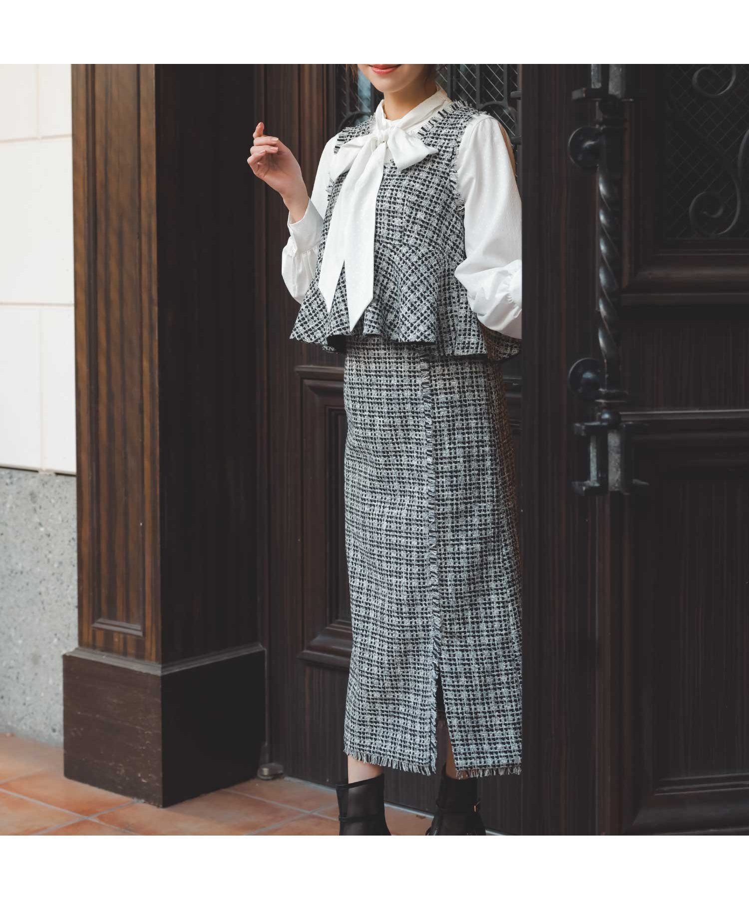 【ノエラ/Noela】のツイードペプラムセットアップ インテリア・キッズ・メンズ・レディースファッション・服の通販 founy(ファニー) 　ファッション　Fashion　レディースファッション　Fashion for Women　セットアップ　Matching Sets　おすすめ　Recommended / Our Picks　インナーキャミ　Inner Camisole　セットアップ　Set-Up, Coordinated Outfit　タイトスカート　Pencil Skirt, Tight Skirt　ツイード　Twill, Twill Weave　ハイネック　High Neck, Mock Neck　フリンジ　Fringe, Tassel　ポケット　Pocket, Pocket Detail　ラップ　Wrap, Wrap Design　春　Spring　ブラック|ID: prp329100004578359 ipo3291000000033445255