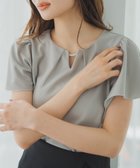 【ミッシュマッシュ/MISCH MASCH】の2025春夏新作 パールフレア袖カットブラウス 人気、トレンドファッション・服の通販 founy(ファニー) ファッション Fashion レディースファッション Fashion for Women トップス・カットソー Cut & Sew Tops シャツ・ブラウス・オフィスカジュアル Elegant Blouses & Button-Ups 2025年 2025 2025春夏・S/S Spring/Summer 2025 SS25 エレガント 上品 Elegant スリーブ Sleeve, Long Sleeve / Short Sleeve パール Pearl, Pearl Accent フェミニン Feminine, Girly フレア Flare, Flared 夏 Summer 春 Spring S/S・春夏 SS, Spring/Summer, Warm Season thumbnail グレー|ID: prp329100004578450 ipo3291000000033642574