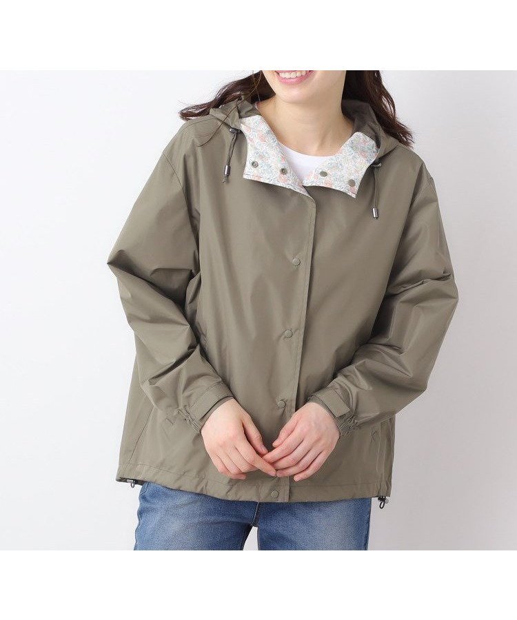 【ローラアシュレイ/LAURA ASHLEY】のシェルストン柄 レインコート インテリア・キッズ・メンズ・レディースファッション・服の通販 founy(ファニー) 　ファッション　Fashion　レディースファッション　Ladies' Fashion Online　アウター　Coat Outerwear　コート　Coats　アウトドア　Outdoor　ショート　Short　プリント　Print　ポケット　Pocket　帽子　Hat　羽織　Haori　カーキ|ID: prp329100004578502 ipo3291000000032432798