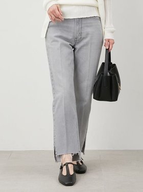 【ミラオーウェン/Mila Owen】の裾段差テーパードデニムパンツ 人気、トレンドファッション・服の通販 founy(ファニー) 雑誌掲載アイテム Magazine Picks & Fashion Features ファッション雑誌 Fashion Magazines ヴェリィ VERY ビジンヒャッカ 美人百花 クラッシィ CLASSY. ファッション Fashion レディースファッション Fashion for Women パンツ Pants & Trousers デニムパンツ・ジーンズ・美脚デニム Denim Jeans & Pants イエロー Yellow インディゴ Indigo Denim 7月号 July Issue シューズ Shoes, Footwear センター Center, Center Line 雑誌 Magazine, Fashion Magazine デニム Denim, Jeans Material 定番 Standard, Basic Item 人気 Popular, Best Seller 8月号 August Issue, Aug. Edition フラット Flat, Flat Shoes フロント Front, Front Design ポケット Pocket, Pocket Detail 6月号 June Issue, Jun. Edition 夏 Summer |ID:prp329100004578546