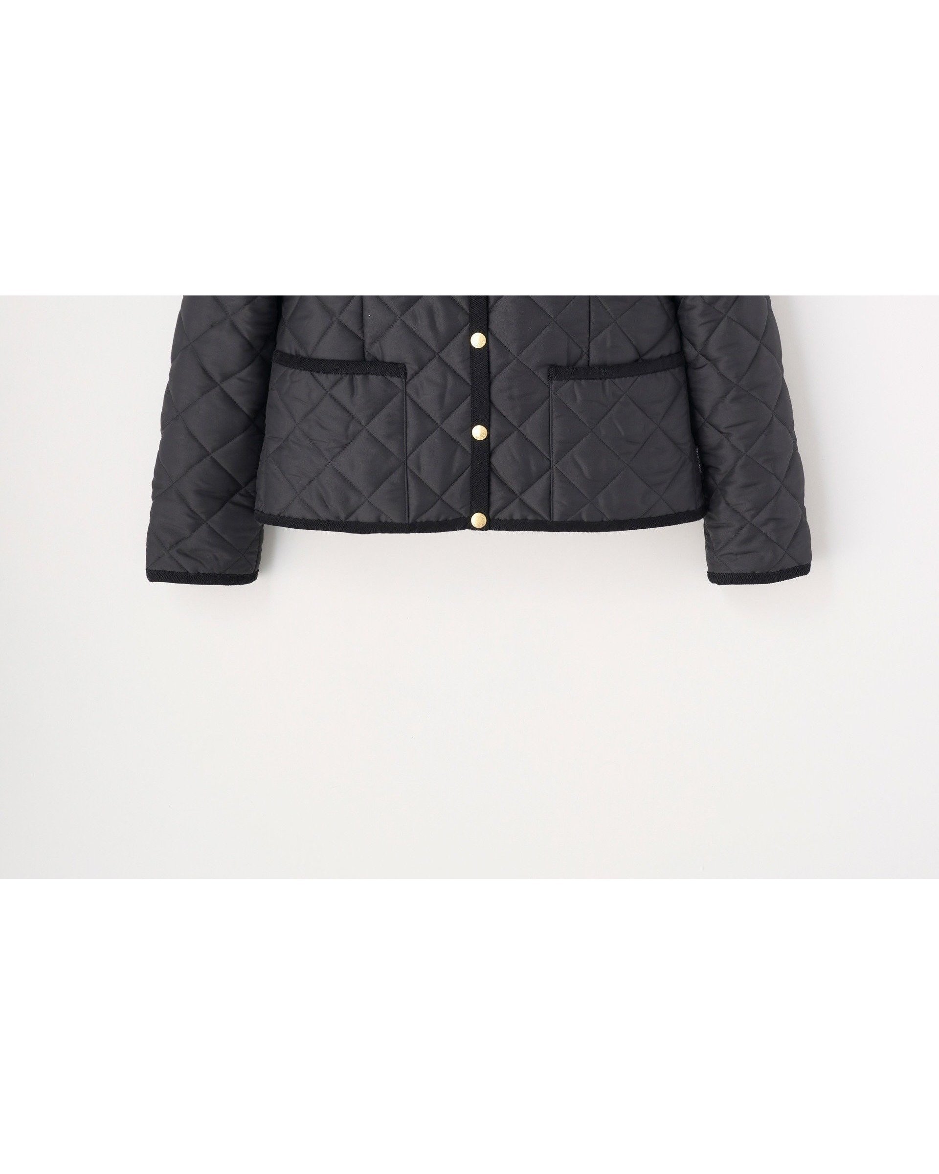 【トラディショナル ウェザーウェア/TWW / Traditional Weatherwear】のARKLEY インテリア・キッズ・メンズ・レディースファッション・服の通販 founy(ファニー) 　ファッション　Fashion　レディースファッション　Fashion for Women　インナー　Innerwear　キルティング　Quilted, Quilting　コンパクト　Compact, Small Size　コーデュロイ　Corduroy, Cord Fabric　ショート　Short, Short Length　ジャケット　Jacket, Outerwear　ドット　Polka Dot, Dot Pattern　パイピング　Piping, Trim Design　フィット　Fit, Slim Fit　フォルム　Silhouette, Form　ミドル　Middle Length, Mid Height　リュクス　Luxury, Elegant, High-End, Chic　レギュラー　Regular, Standard Fit　ロング　Long, Long-Length　ブラック|ID: prp329100004578561 ipo3291000000033206393