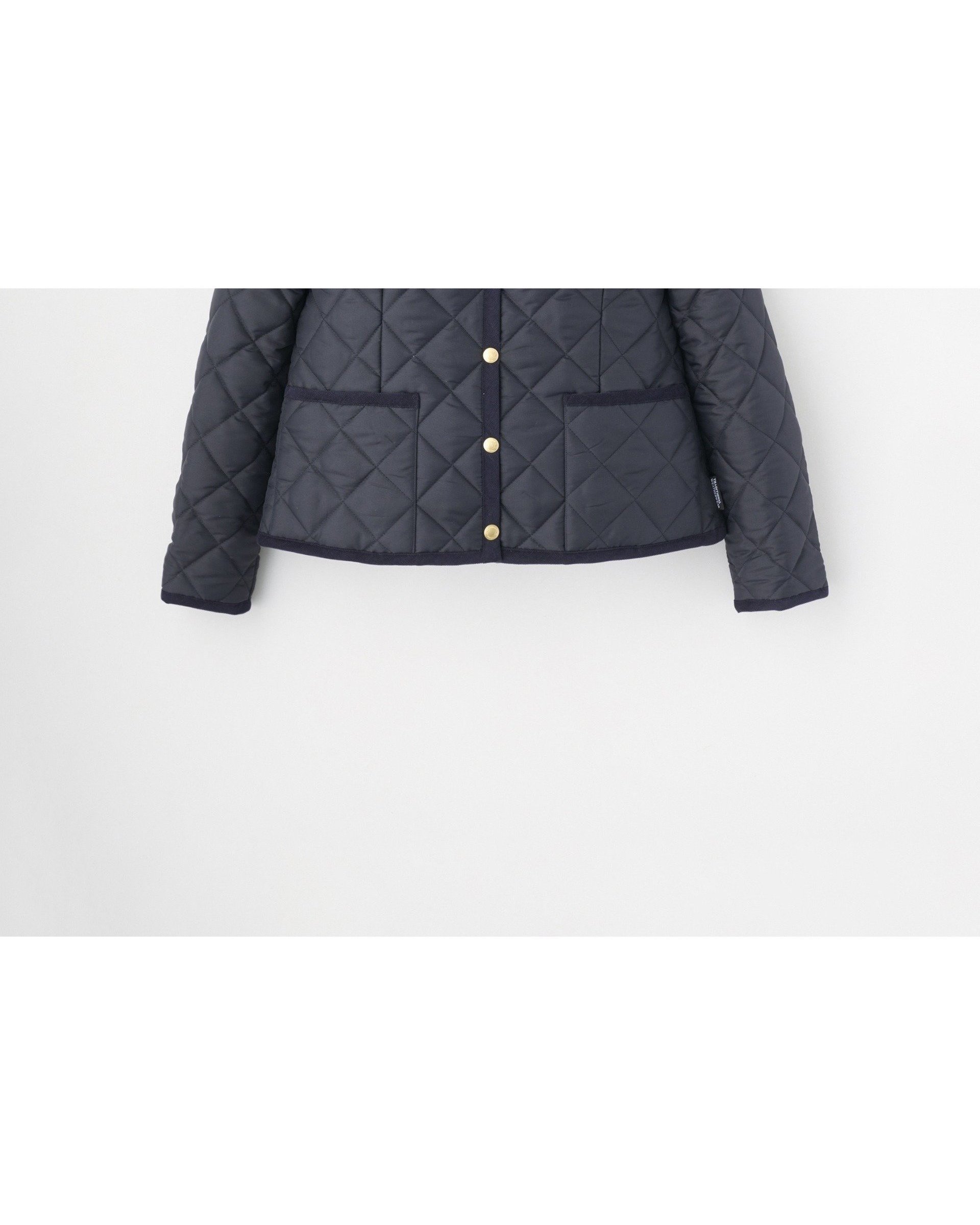 【トラディショナル ウェザーウェア/TWW / Traditional Weatherwear】のARKLEY インテリア・キッズ・メンズ・レディースファッション・服の通販 founy(ファニー) 　ファッション　Fashion　レディースファッション　Fashion for Women　インナー　Innerwear　キルティング　Quilted, Quilting　コンパクト　Compact, Small Size　コーデュロイ　Corduroy, Cord Fabric　ショート　Short, Short Length　ジャケット　Jacket, Outerwear　ドット　Polka Dot, Dot Pattern　パイピング　Piping, Trim Design　フィット　Fit, Slim Fit　フォルム　Silhouette, Form　ミドル　Middle Length, Mid Height　リュクス　Luxury, Elegant, High-End, Chic　レギュラー　Regular, Standard Fit　ロング　Long, Long-Length　ネイビー|ID: prp329100004578561 ipo3291000000033206397