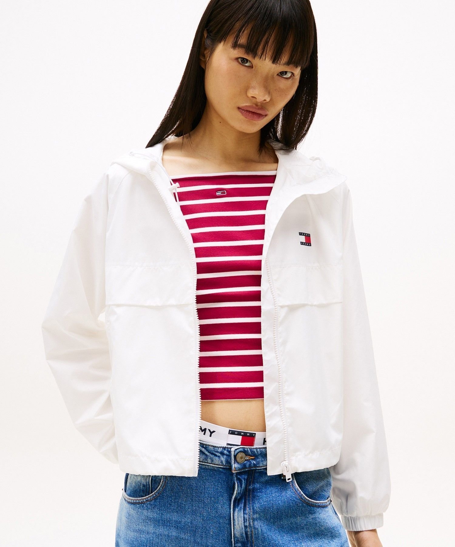 【トミーヒルフィガー/TOMMY HILFIGER】のエッセンシャルウィンドブレーカー インテリア・キッズ・メンズ・レディースファッション・服の通販 founy(ファニー) 　ファッション　Fashion　レディースファッション　Ladies' Fashion Online　アメリカン　American　クラシック　Classic　クロップド　Cropped　ゴルフ　Golf　デニム　Denim　トレンド　Trend　ミックス　Mix　モダン　Modern　ワイド　Wide　人気　Popularity　ホワイトYBL|ID: prp329100004578572 ipo3291000000032628545