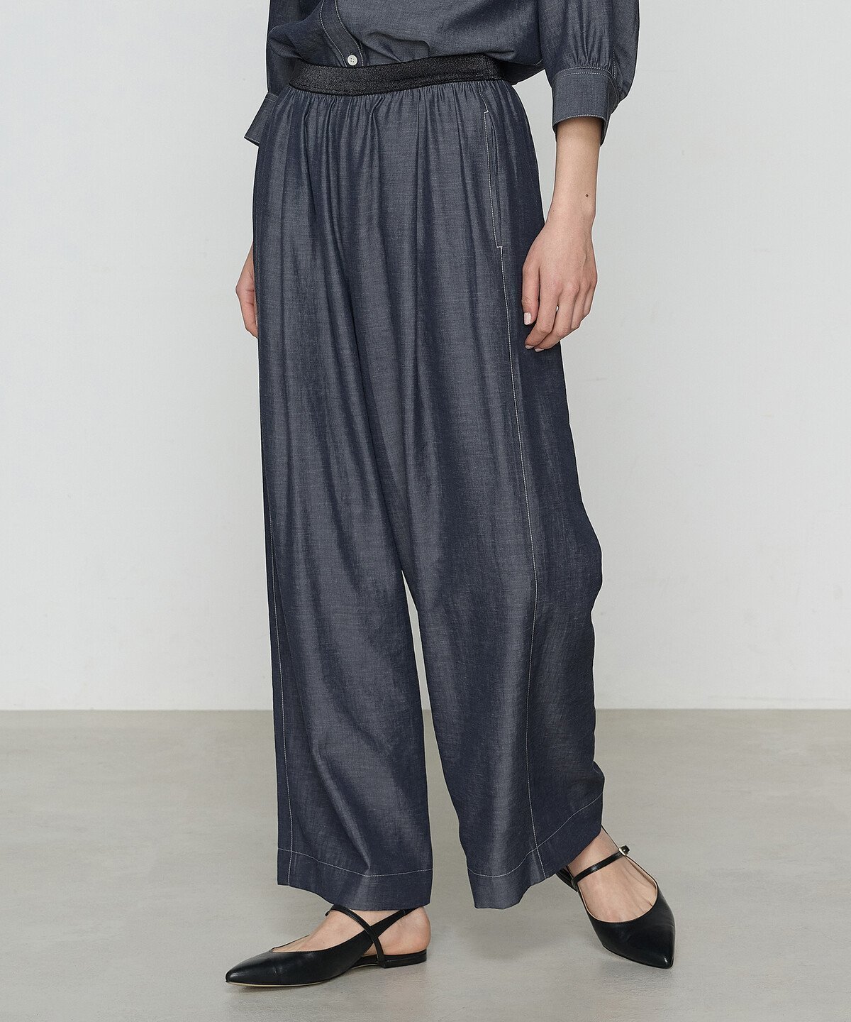 【コムサ/COMME CA】のオトナシャンブレー タックワイドパンツ 人気、トレンドファッション・服の通販 founy(ファニー) 　ファッション　Fashion　レディースファッション　Fashion for Women　パンツ　Pants & Trousers　2024年　2024　2024春夏・S/S　Spring/Summer 2024 SS24　シャンブレー　Chambray, Denim-Like Fabric　ネップ　Nepp, Slub Yarn　ワイド　Wide, Wide Fit　 other-1|ID: prp329100004578637 ipo3291000000032735188
