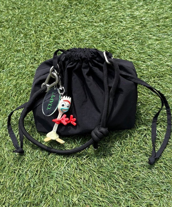 【チャオパニックティピー/CIAOPANIC TYPY】の2WAY巾着バッグ / キーホルダー付き インテリア・キッズ・メンズ・レディースファッション・服の通販 founy(ファニー) https://founy.com/ ファッション Fashion レディースファッション Ladies' Fashion Online アクセサリー Accessories キーホルダー Key Ring ショルダー Shoulder シンプル Simple トレンド Trend ポケット Pocket 巾着 Purse |ID: prp329100004579510 ipo3291000000032678350