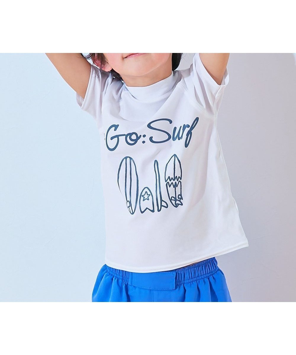 【デビロック/devirock / KIDS】のUVカット Tシャツ型 半袖ラッシュガード 半袖ラッシュガード 水着 インテリア・キッズ・メンズ・レディースファッション・服の通販 founy(ファニー) 　ファッション　Fashion　キッズファッション　Fashion for Kids　ストレッチ　Stretch, Stretchy Fabric　タオル　Towel, Bath Towel　フィット　Fit, Slim Fit　プリント　Print, Printed Pattern　半袖　Short Sleeve, Half Sleeve　水着　Swimsuit, Swimwear　おすすめ　Recommended / Our Picks　夏　Summer　001-ボード-ホワイト|ID: prp329100004579788 ipo3291000000032783015