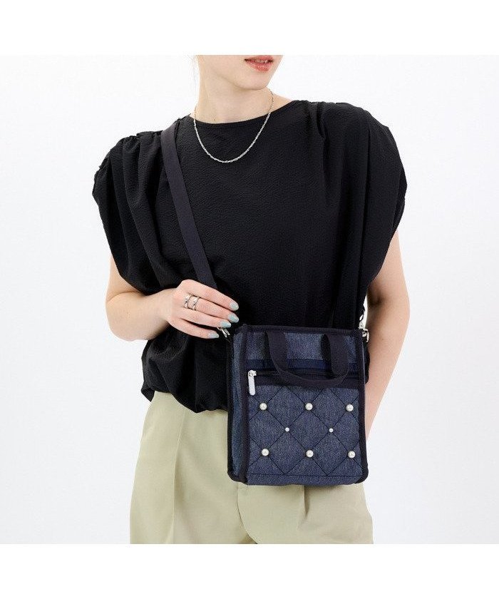 【レスポートサック/LeSportsac】の【公式】レスポートサック ショルダーバッグ 1660LC81 LeSportsac インテリア・キッズ・メンズ・レディースファッション・服の通販 founy(ファニー) https://founy.com/ ファッション Fashion レディースファッション Fashion for Women スポーツウェア Functional & Stylish Sportswear スポーツバッグ・ジム用ポーチ・バックパック Gym Bag / Sports Backpack / Pouch for Training アウトドア Outdoor Clothing キルティング Quilted, Quilting コレクション Collection, Seasonal Line スクエア Square, Square Shape スマート Smart, Elegant 財布 Wallet, Purse デニム Denim, Jeans Material パール Pearl, Pearl Accent ポケット Pocket, Pocket Detail ポーチ Pouch, Small Case おすすめ Recommended / Our Picks 旅行 Travel |ID: prp329100004579860 ipo3291000000032752374