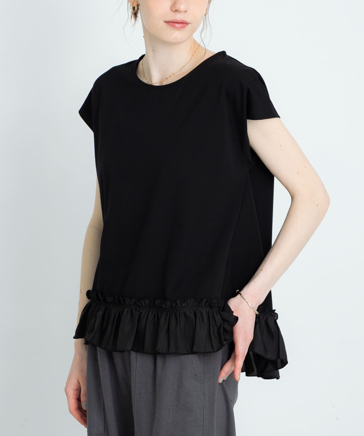 【サニーレーベル/Sonny Label / URBAN RESEARCH】のフリルヘムカットプルオーバー インテリア・キッズ・メンズ・レディースファッション・服の通販 founy(ファニー) 　ファッション　Fashion　レディースファッション　Ladies' Fashion Online　トップス・カットソー　Tops/Tshirt　プルオーバー　Pullover　2025年　2025　2025春夏・S/S　Ss,Spring/Summer,2025　おすすめ　Recommend　なめらか　Smooth　カットソー　Cut And Sew　スラックス　Slacks　デニム　Denim　トレンド　Trend　フリル　Frills　夏　Summer　S/S・春夏　Ss・Spring/Summer　ブラック|ID: prp329100004579869 ipo3291000000032624126