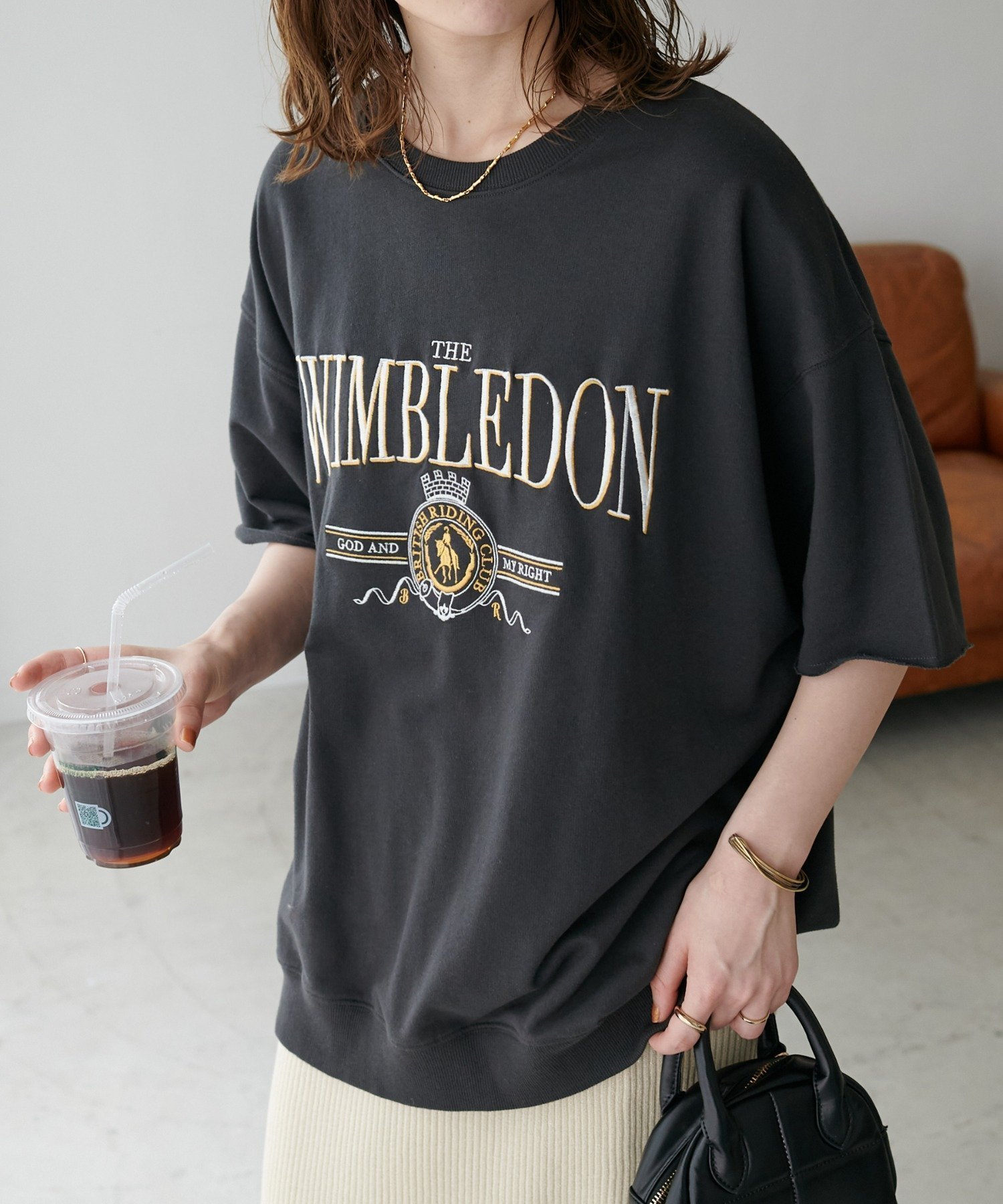 【ディスコート/Discoat】の【WEB限定】刺繍ロゴハーフスリーブミニ裏毛スウェット インテリア・キッズ・メンズ・レディースファッション・服の通販 founy(ファニー) 　ファッション　Fashion　レディースファッション　Fashion for Women　トップス・カットソー　Cut & Sew Tops　レディースパーカー・カジュアルフーディー　Casual Hoodies & Sweatshirts　スウェット・クルーネックトップス　Sweatshirts & Crewnecks / Relaxed Fit Sweat Tops　カットオフ　Cut-Off Design　スウェット / スエット　Sweatshirt, Sweatwear　フロント　Front, Front Design　リメイク　Remake, Reconstructed　ヴィンテージ　Vintage Style　春　Spring　チャコールグレー|ID: prp329100004580617 ipo3291000000033571876