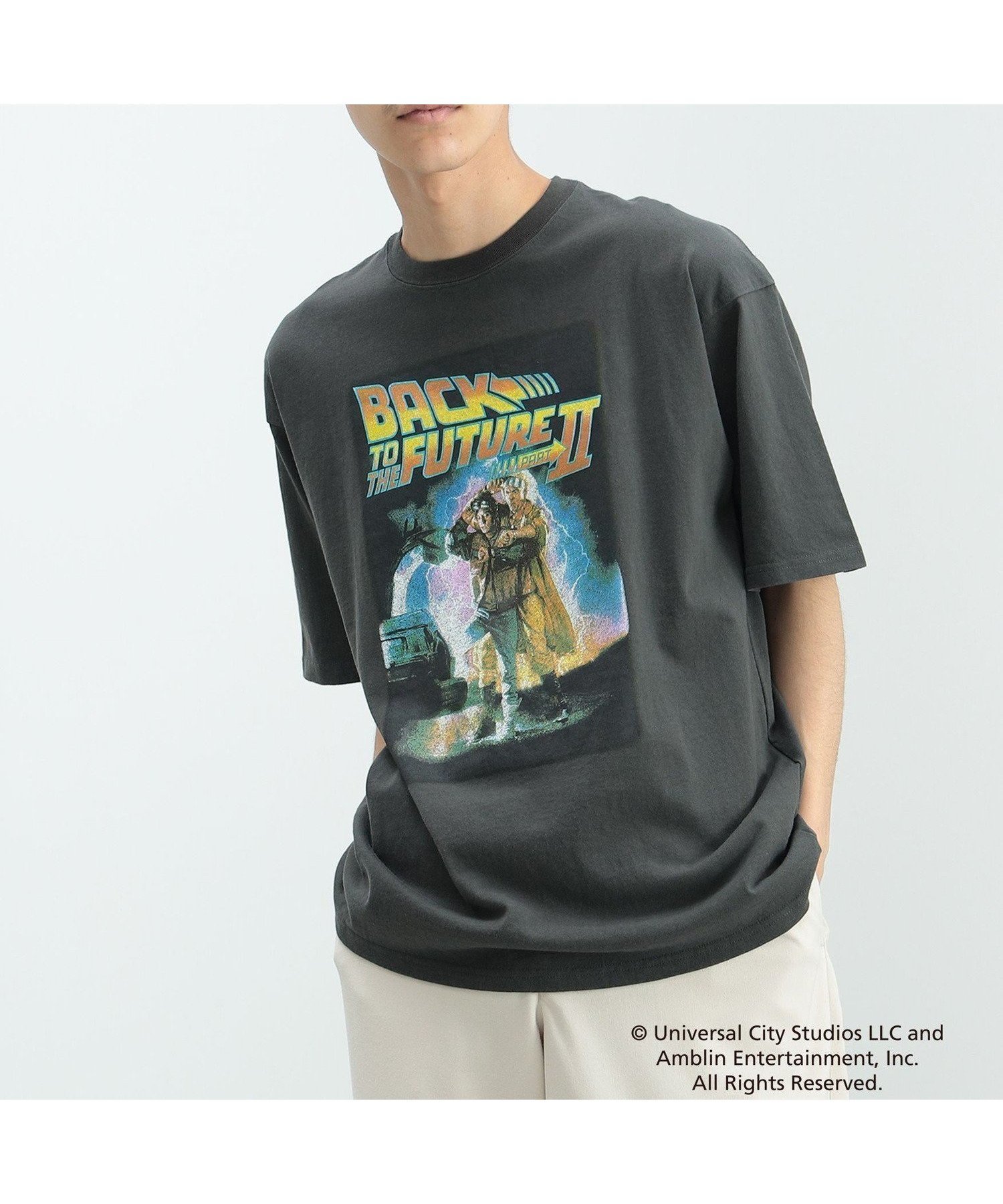 【ビームス ハート/BEAMS HEART】のバックトゥザフューチャー グラフィック Tシャツ インテリア・キッズ・メンズ・レディースファッション・服の通販 founy(ファニー) 　ファッション　Fashion　レディースファッション　Fashion for Women　トップス・カットソー　Cut & Sew Tops　シャツ・ブラウス・オフィスカジュアル　Elegant Blouses & Button-Ups　ロングTシャツ・Tシャツ　Longline T-Shirts & Tees　バッグ　Bags　おすすめ　Recommended / Our Picks　グラフィック　Graphic, Graphic Design　デニム　Denim, Jeans Material　ビッグ　Big, Oversized　フィット　Fit, Slim Fit　プリント　Print, Printed Pattern　ミリタリー　Military, Army Style　モチーフ　Motif, Design Theme　ルーズ　Loose, Oversized　CH.GREY|ID: prp329100004580656 ipo3291000000033283844