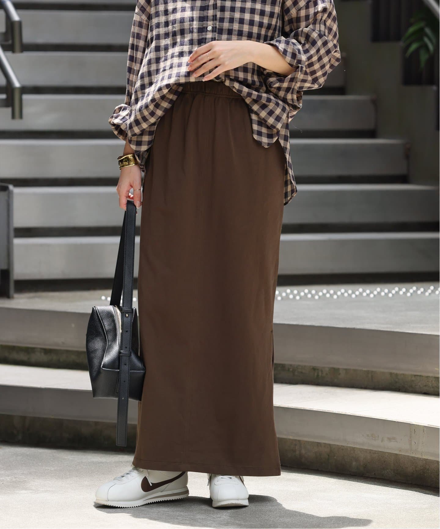 【ジャーナルスタンダード レリューム/JOURNAL STANDARD relume】の抗菌防臭 / 接触冷感 / OEスリットマキシスカート インテリア・キッズ・メンズ・レディースファッション・服の通販 founy(ファニー) 　ファッション　Fashion　レディースファッション　Fashion for Women　スカート　Skirts　2025年　2025　2025-2026秋冬・A/W　Autumn/Winter 2025–26 AW25–26　おすすめ　Recommended / Our Picks　スリット　Slit, Slit Detail　セットアップ　Set-Up, Coordinated Outfit　ペチコート　Petticoat, Underskirt　抗菌　Antibacterial, Bacteria-Resistant　ブラウン|ID: prp329100004580701 ipo3291000000032678367