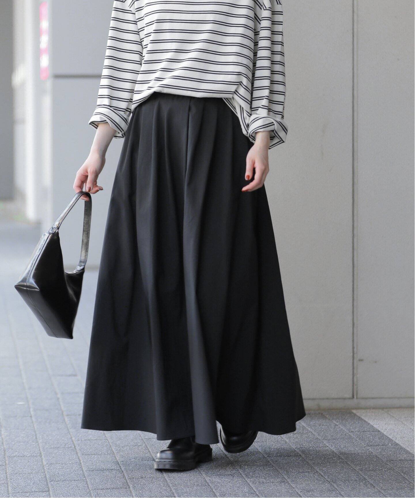 【ジャーナルスタンダード レリューム/JOURNAL STANDARD relume】のギャザーフレアスカート インテリア・キッズ・メンズ・レディースファッション・服の通販 founy(ファニー) 　ファッション　Fashion　レディースファッション　WOMEN　スカート　Skirt　Aライン/フレアスカート　Flared A-Line Skirts　2025年　2025　ギャザー　Gather　シンプル　Simple　フロント　Front　ポケット　Pocket　ブラック|ID: prp329100004580716 ipo3291000000032455680