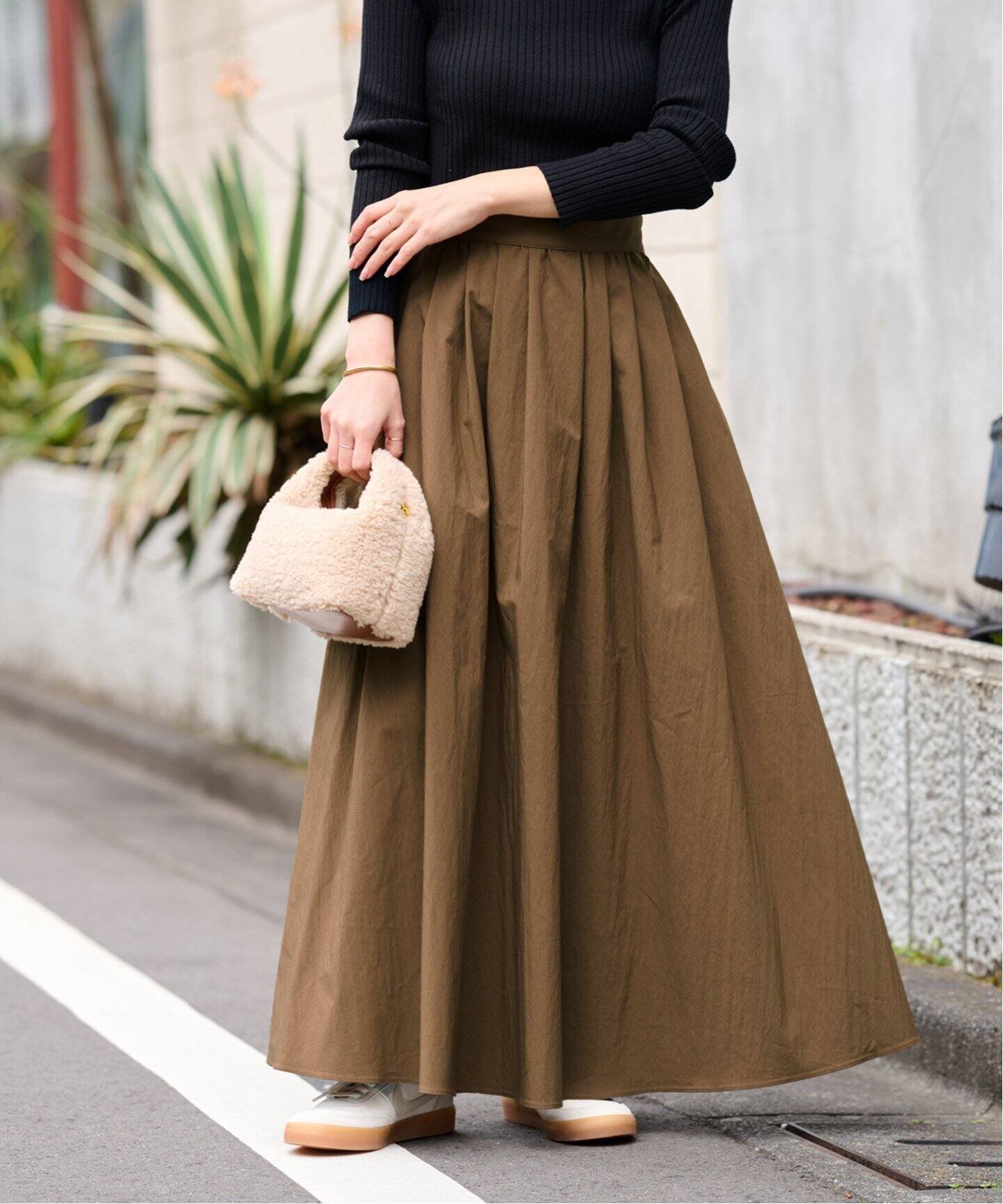 【ジャーナルスタンダード レリューム/JOURNAL STANDARD relume】のギャザーフレアスカート インテリア・キッズ・メンズ・レディースファッション・服の通販 founy(ファニー) 　ファッション　Fashion　レディースファッション　WOMEN　スカート　Skirt　Aライン/フレアスカート　Flared A-Line Skirts　2025年　2025　ギャザー　Gather　シンプル　Simple　フロント　Front　ポケット　Pocket　ブラウン B|ID: prp329100004580716 ipo3291000000032455687