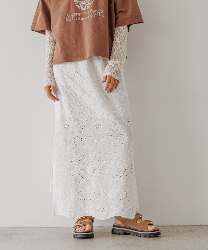 【ベイフロー/BAYFLOW】のレイヤード可 2WAYレーススカート インテリア・キッズ・メンズ・レディースファッション・服の通販 founy(ファニー) https://founy.com/ ファッション Fashion レディースファッション Fashion for Women スカート Skirts おすすめ Recommended / Our Picks スリット Slit, Slit Detail デニム Denim, Jeans Material ペチコート Petticoat, Underskirt リボン Ribbon, Bow レース Lace, Lace Fabric 夏 Summer |ID: prp329100004580767 ipo3291000000033104970