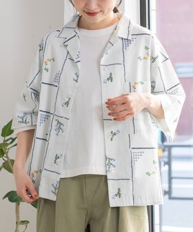 【プードゥドゥ/POU DOU DOU】のステッチプリント開襟シャツ 人気、トレンドファッション・服の通販 founy(ファニー) ファッション Fashion レディースファッション Fashion for Women トップス・カットソー Cut & Sew Tops シャツ・ブラウス・オフィスカジュアル Elegant Blouses & Button-Ups アンティーク Antique-Inspired イラスト Illustration スマート Smart, Elegant フラット Flat, Flat Shoes プリント Print, Printed Pattern ポケット Pocket, Pocket Detail 羽織 Haori, Light Jacket |ID:prp329100004581089