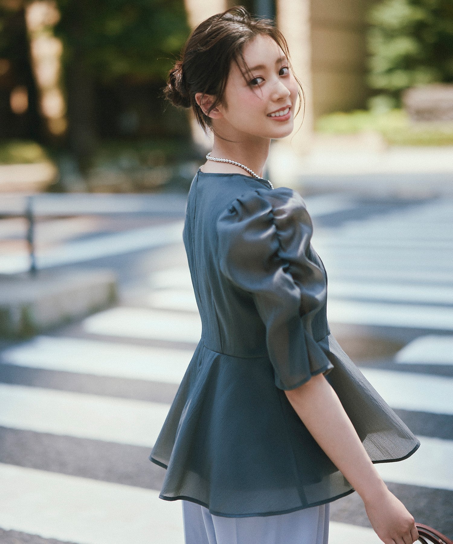 【ナチュラル ビューティー ベーシック/NATURAL BEAUTY BASIC】のシアーペプラムブラウス 人気、トレンドファッション・服の通販 founy(ファニー) 　ファッション　Fashion　レディースファッション　Fashion for Women　トップス・カットソー　Cut & Sew Tops　シャツ・ブラウス・オフィスカジュアル　Elegant Blouses & Button-Ups　シアー　Sheer, See-Through　パイピング　Piping, Trim Design　ペプラム　Peplum, Flared Hem　人気　Popular, Best Seller　半袖　Short Sleeve, Half Sleeve　春　Spring　 other-1|ID: prp329100004581109 ipo3291000000033220187