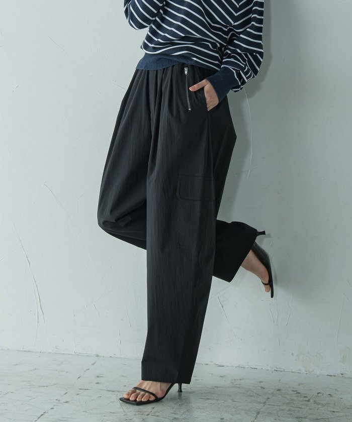 【メイソングレイ/MAYSON GREY】のカーブリラックスカーゴパンツ≪手洗い可能≫ インテリア・キッズ・メンズ・レディースファッション・服の通販 founy(ファニー) https://founy.com/ ファッション Fashion レディースファッション Ladies' Fashion Online パンツ Pants ストレッチ Stretch タフタ Taffeta バランス Balance パターン Pattern フラップ Flap ポケット Pocket メタル Metal リラックス Relax ロング Long |ID: prp329100004581368 ipo3291000000032667630