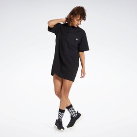 【リーボック/Reebok】のTシャツ ドレス / CL AE TEE DRESS 人気、トレンドファッション・服の通販 founy(ファニー) ファッション Fashion レディースファッション WOMEN トップス・カットソー Tops/Tshirt シャツ/ブラウス Shirts/Blouses ロング / Tシャツ T-Shirts ワンピース Dress ドレス Party Dresses コレクション Collection ドレス Dress フィット Fit ポケット Pocket |ID:prp329100004581493
