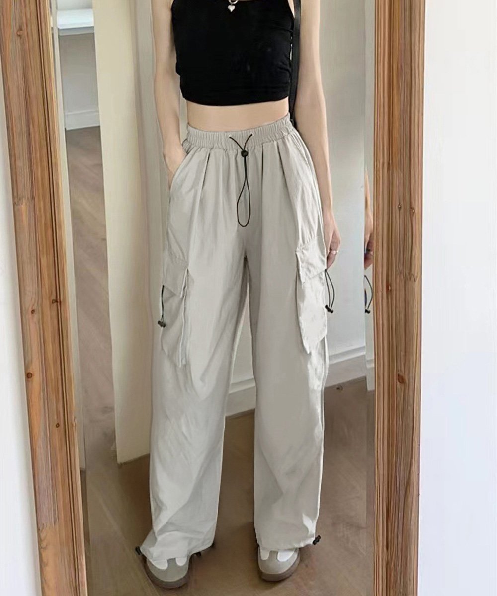 【ミニミニストア/miniministore】のカーゴパンツ ジョガーパンツ レディース インテリア・キッズ・メンズ・レディースファッション・服の通販 founy(ファニー) 　ファッション　Fashion　レディースファッション　Fashion for Women　パンツ　Pants & Trousers　春　Spring　カーゴパンツ　Cargo Pants, Utility Pants　クロップド　Cropped, Short Length　スポーツ　Sports, Activewear　トレンド　Trend, Trending Now　ドローストリング　Drawstring, Pull Cord　フェミニン　Feminine, Girly　フラップ　Flap, Flap Pocket　ポケット　Pocket, Pocket Detail　ミリタリー　Military, Army Style　ラベンダー　Lavender　ロング　Long, Long-Length　S/S・春夏　SS, Spring/Summer, Warm Season　夏　Summer　ライトグレー|ID: prp329100004581533 ipo3291000000033143280