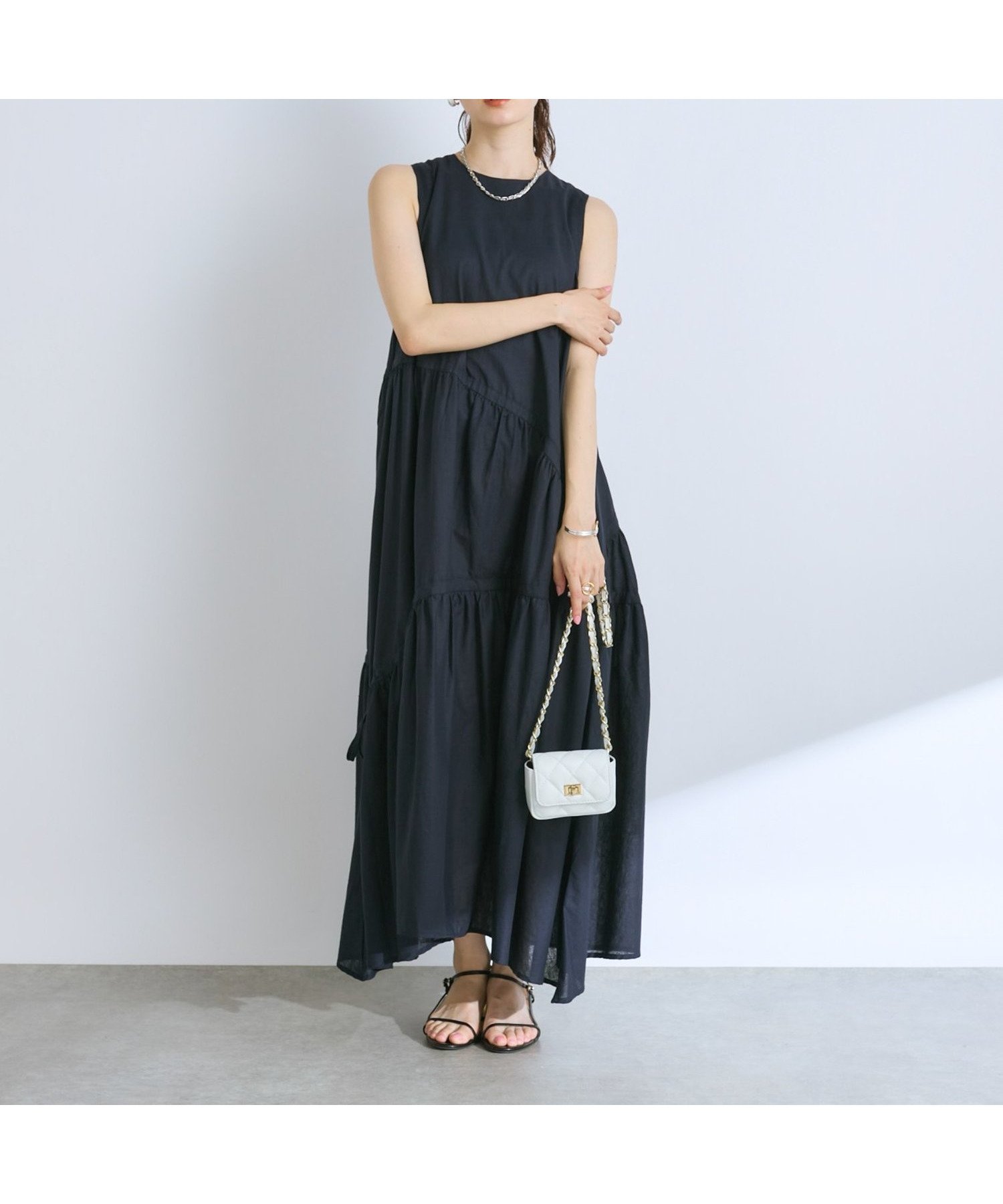 【ラブティックボンボン/La boutique BonBon】の【最強愛されワンピ】アシンメトリーリボンリネンミックスワンピース インテリア・キッズ・メンズ・レディースファッション・服の通販 founy(ファニー) 　ファッション　Fashion　レディースファッション　Fashion for Women　ワンピース　Dresses　アシンメトリー　Asymmetrical Style　ティアード　Tiered, Tiered Style　ティアードワンピース　Tiered Dress, Flared Dress　デコルテ　Décolleté, Neckline　ドレープ　Drape, Draping Fabric　ノースリーブ　Sleeveless, No-Sleeve　ポケット　Pocket, Pocket Detail　モチーフ　Motif, Design Theme　リボン　Ribbon, Bow　リラックス　Relax, Relaxed Fit　ワンポイント　One Point, Statement Accent　夏　Summer　ネイビー|ID: prp329100004581534 ipo3291000000033051768