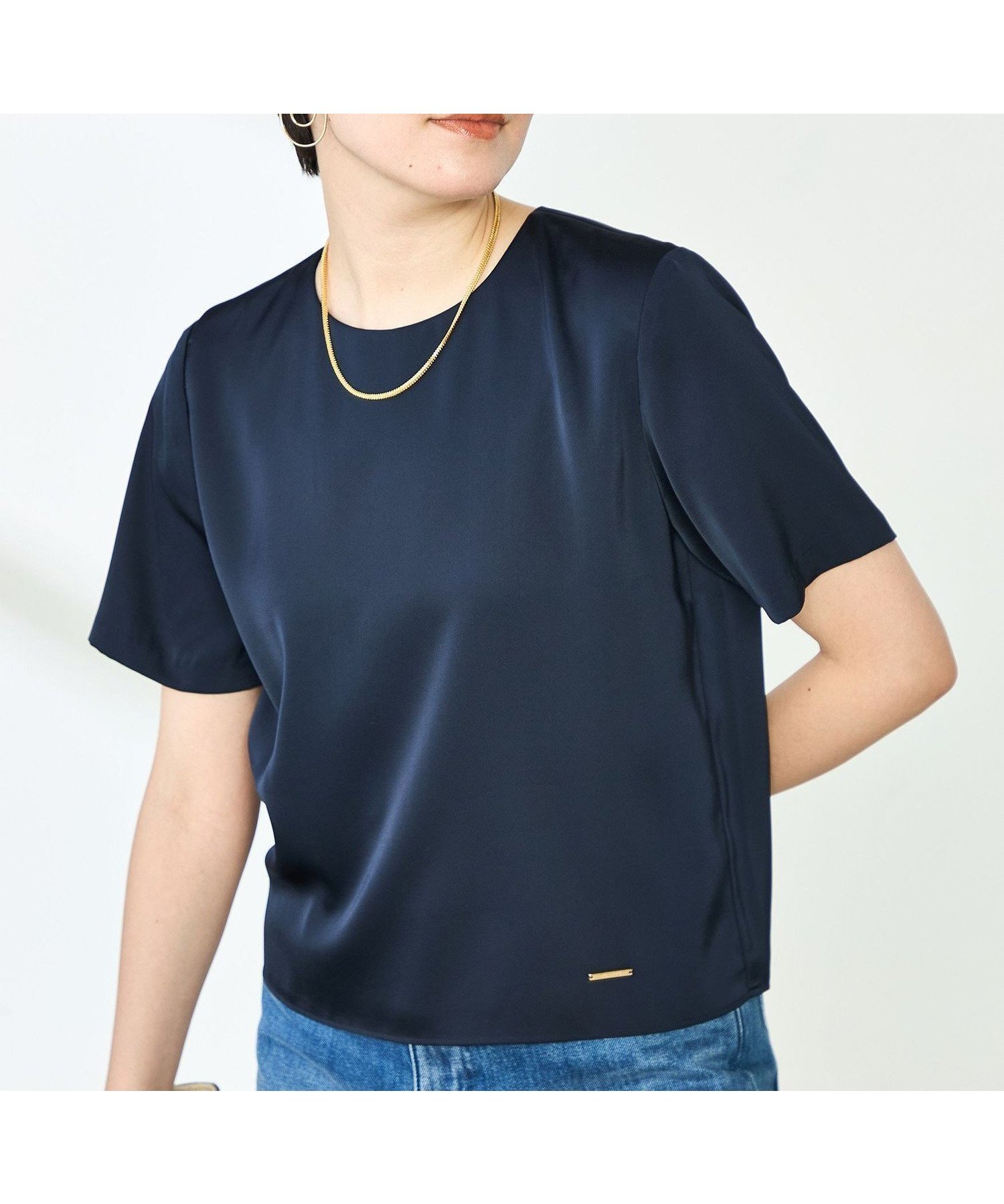 【ノーリーズ/NOLLEY'S】のオトナサテン半袖Tブラウス インテリア・キッズ・メンズ・レディースファッション・服の通販 founy(ファニー) 　ファッション　Fashion　レディースファッション　Fashion for Women　トップス・カットソー　Cut & Sew Tops　シャツ・ブラウス・オフィスカジュアル　Elegant Blouses & Button-Ups　2025年　2025　2025春夏・S/S　Spring/Summer 2025 SS25　おすすめ　Recommended / Our Picks　インナー　Innerwear　シルク　Silk, 100% Silk　エレガント 上品　Elegant　半袖　Short Sleeve, Half Sleeve　ネイビー|ID: prp329100004581611 ipo3291000000033561388