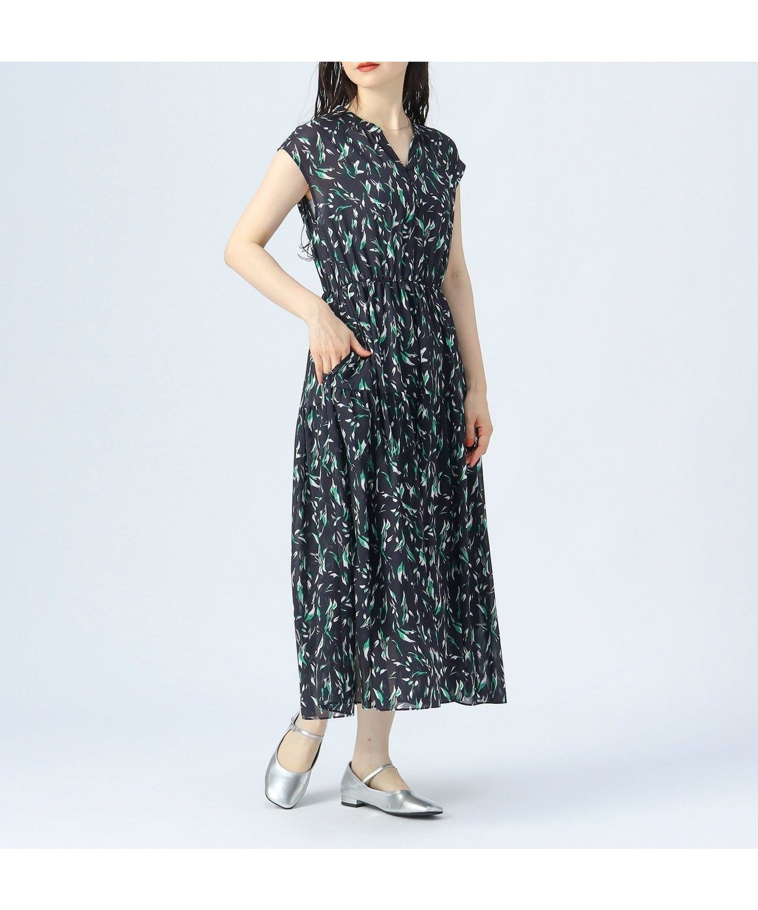 【ビームス ハート/BEAMS HEART】のスキッパー ティアード ワンピース インテリア・キッズ・メンズ・レディースファッション・服の通販 founy(ファニー) 　ファッション　Fashion　レディースファッション　Ladies' Fashion Online　ワンピース　Dress　エレガント 上品　Elegant　ギャザー　Gather　サンダル　Sandals　ジョーゼット　Georgette　スキッパー　Skipper　スリーブ　Sleeve　ティアード　Tiered　フレンチ　French　リラックス　Relax　PATTERN NAVY|ID: prp329100004581936 ipo3291000000032642609