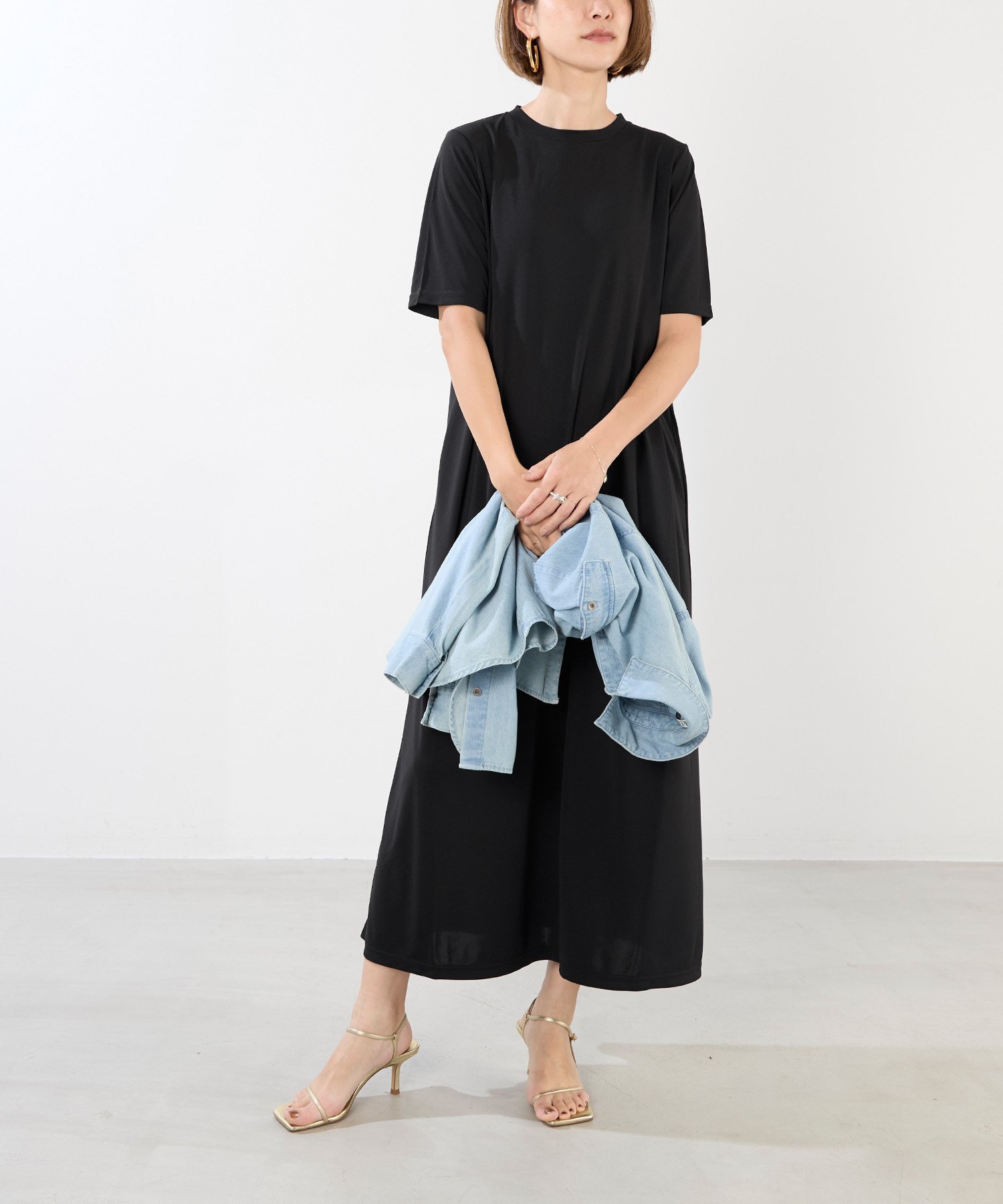 【マイカ ディール/MICA & DEAL】のクルーネックフレアワンピース インテリア・キッズ・メンズ・レディースファッション・服の通販 founy(ファニー) 　ファッション　Fashion　レディースファッション　Ladies' Fashion Online　ワンピース　Dress　ドレープ　Drape　ポケット　Pocket　リラックス　Relax　エレガント 上品　Elegant　BLACK|ID: prp329100004581964 ipo3291000000032690928