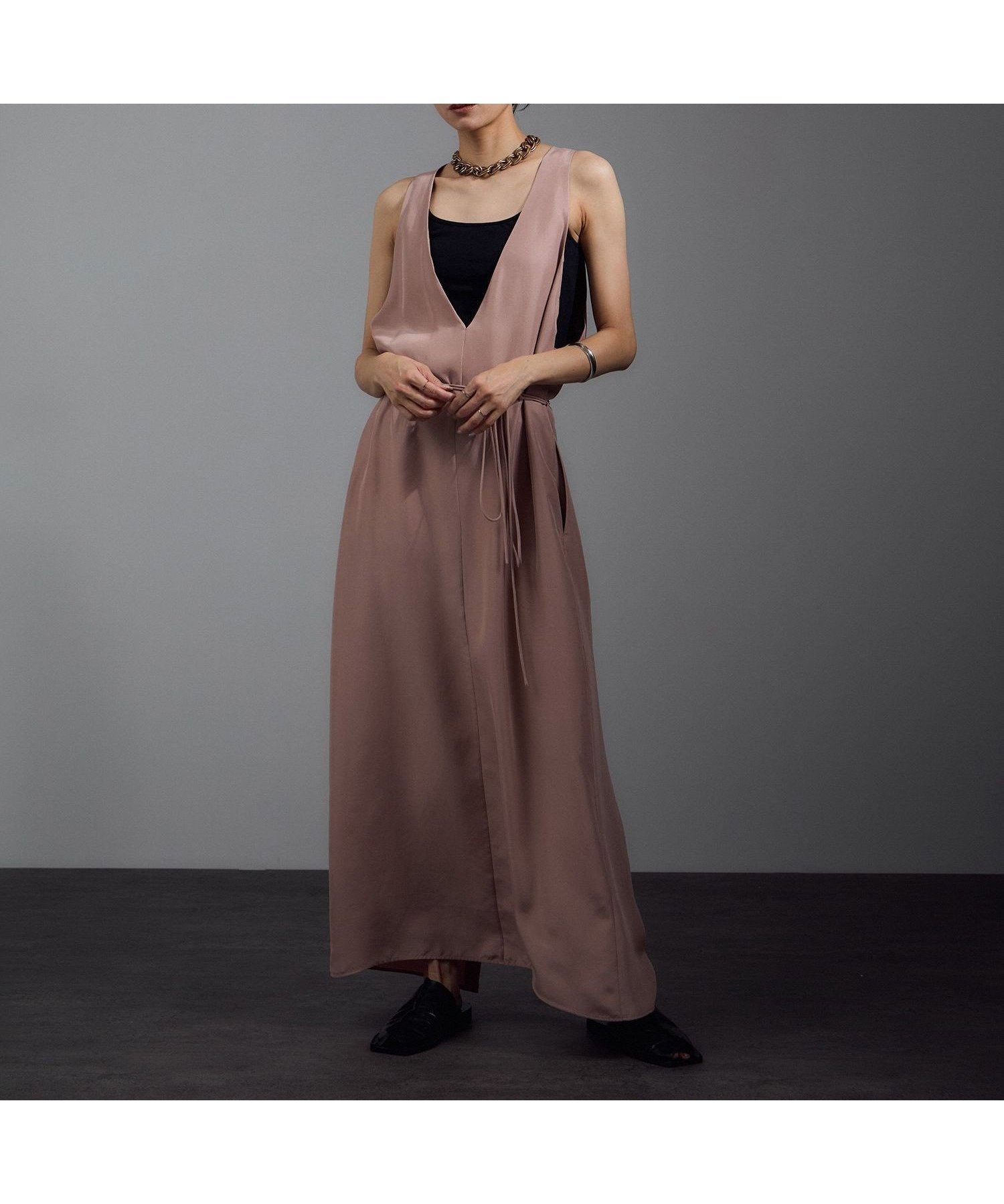 【サロン アダム エ ロペ/SALON adam et rope'】の25AW GENTLE SILK ジャンパースカート【セットアップ対応・洗える】 インテリア・キッズ・メンズ・レディースファッション・服の通販 founy(ファニー) 　ファッション　Fashion　レディースファッション　WOMEN　セットアップ　Setup　スカート　Skirt　ウォッシャブル　Washable　ヴィンテージ　Vintage　春　Spring　洗える　Washable　シルク　Silk　ジャケット　Jacket　ストレート　Straight　スニーカー　Sneakers　セットアップ　Set Up　タートルネック　Turtleneck　デコルテ　Decolletage　定番　Standard　人気　Popularity　ポケット　Pocket　リブニット　Rib Knit　A/W・秋冬　Aw・Autumn/Winter・Fw・Fall-Winter　S/S・春夏　Ss・Spring/Summer　おすすめ　Recommend　夏　Summer　エレガント 上品　Elegant　2025年　2025　ピンク系(65)|ID: prp329100004582012 ipo3291000000032467817