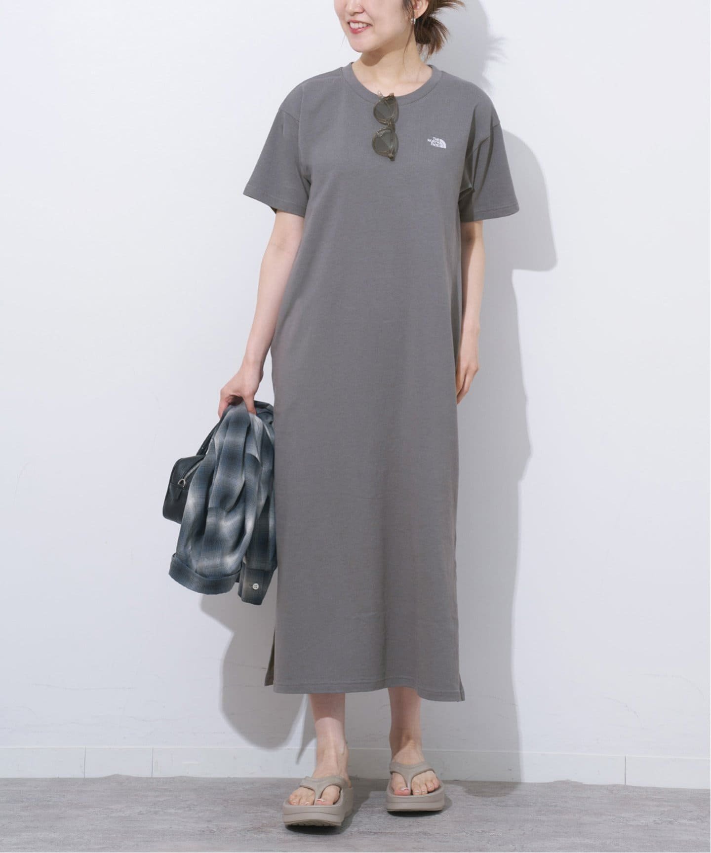 【ジャーナルスタンダード レリューム/JOURNAL STANDARD relume】の【THE NORTH FACE/ ザノースフェイス】 S/Sワンピース インテリア・キッズ・メンズ・レディースファッション・服の通販 founy(ファニー) 　ファッション　Fashion　レディースファッション　WOMEN　ワンピース　Dress　アウトドア　Outdoor　シンプル　Simple　トラベル　Travel　ポケット　Pocket　ランニング　Running　夏　Summer　S/S・春夏　Ss・Spring/Summer　グレーA|ID: prp329100004582073 ipo3291000000032468563