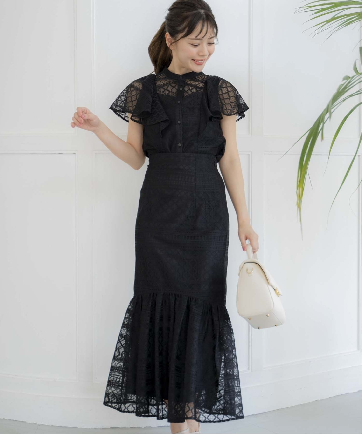 【ノエラ/Noela】のラメレーススカート インテリア・キッズ・メンズ・レディースファッション・服の通販 founy(ファニー) 　ファッション　Fashion　レディースファッション　Ladies' Fashion Online　スカート　Skirt　オリエンタル　Oriental　バランス　Balance　フィット　Fit　フェミニン　Feminine　ポケット　Pocket　レース　Race　切替　Switching　ブラック|ID: prp329100004582235 ipo3291000000032669105