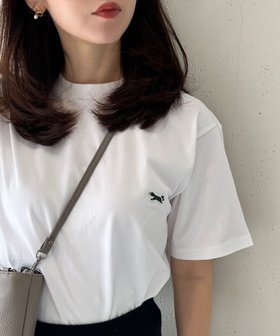 【セットアップセブン/SETUP7】のTHE FOX/ワッペン半袖Tシャツ ロゴT 人気、トレンドファッション・服の通販 founy(ファニー) ファッション Fashion レディースファッション Fashion for Women トップス・カットソー Cut & Sew Tops シャツ・ブラウス・オフィスカジュアル Elegant Blouses & Button-Ups ロングTシャツ・Tシャツ Longline T-Shirts & Tees アクリル Acrylic Material シンプル Simple, Minimal ジャケット Jacket, Outerwear スラックス Slacks, Dress Pants チェーン Chain, Chain Strap デニム Denim, Jeans Material バランス Balance, Style Balance フレア Flare, Flared プリーツ Pleats, Pleated ベーシック Basic, Essential 半袖 Short Sleeve, Half Sleeve ルーズ Loose, Oversized 再入荷 Restock / Back in Stock おすすめ Recommended / Our Picks |ID:prp329100004582239