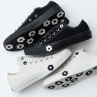 【コンバース/CONVERSE】の【CONVERSE 公式】ALL STAR FLOWERTOE OX / 【コンバース 公式】オールスター フラワートウ OX ローカット 人気、トレンドファッション・服の通販 founy(ファニー) ファッション Fashion レディースファッション Fashion for Women キャップ Cap, Baseball Cap シューズ Shoes, Footwear フラワー Flower, Floral モチーフ Motif, Design Theme ラバー Rubber, Rubber Sole 人気 Popular, Best Seller thumbnail ブラック|ID: prp329100004582258 ipo3291000000033548074