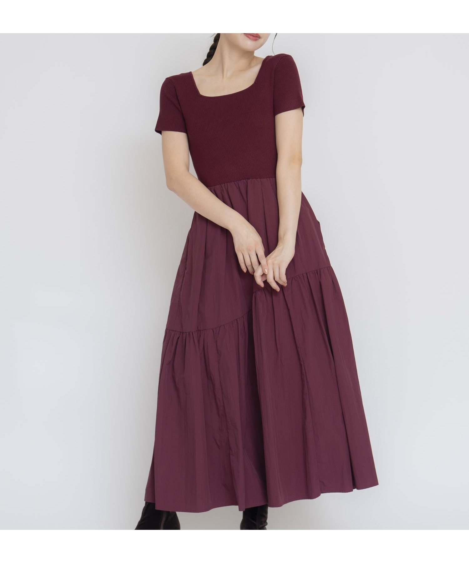 【ノエラ/Noela】のタフタドッキングニットワンピース インテリア・キッズ・メンズ・レディースファッション・服の通販 founy(ファニー) 　ファッション　Fashion　レディースファッション　Ladies' Fashion Online　ワンピース　Dress　ニットワンピース　Knit Dresses　スクエア　Square　タフタ　Taffeta　チェック　Check　ドッキング　Docking　フレア　Flare　ポケット　Pocket　エレガント 上品　Elegant　半袖　Short Sleeve　無地　Plain Color　ボルドー|ID: prp329100004582308 ipo3291000000032590048
