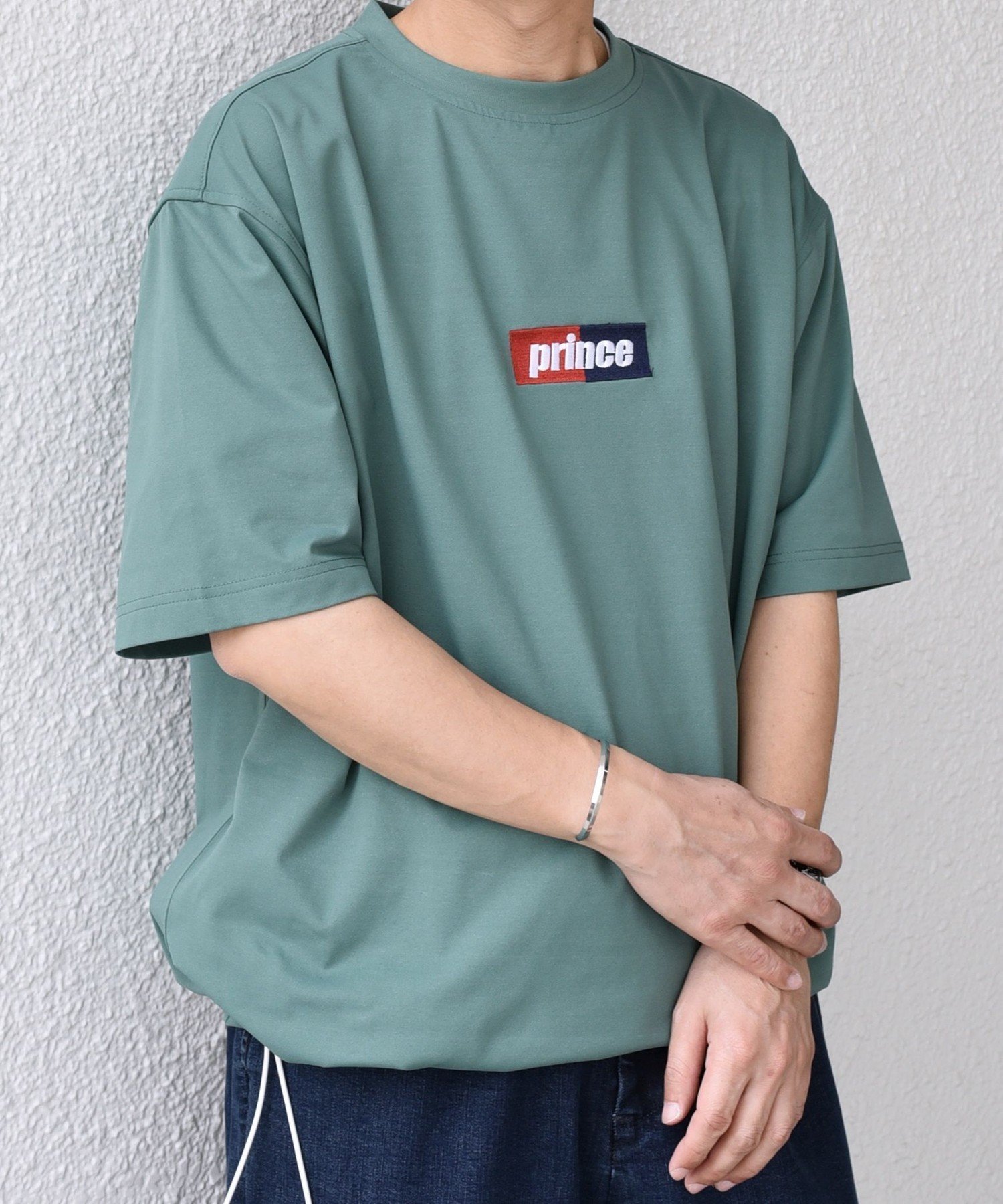 【シップス フォー ウィメン/SHIPS】の【SHIPS any別注】prince 吸水速乾/UVカット/遮熱 ボックス ロゴ 刺繍 スピンドル Tシャツ インテリア・キッズ・メンズ・レディースファッション・服の通販 founy(ファニー) 　ファッション　Fashion　レディースファッション　Fashion for Women　トップス・カットソー　Cut & Sew Tops　シャツ・ブラウス・オフィスカジュアル　Elegant Blouses & Button-Ups　ロングTシャツ・Tシャツ　Longline T-Shirts & Tees　スピンドル　Spindle, Drawcord　セットアップ　Set-Up, Coordinated Outfit　プリーツ　Pleats, Pleated　ボックス　Boxy, Box Shape　ワンポイント　One Point, Statement Accent　別注　Limited Edition, Custom Order　吸水　Absorbent, Quick-Dry　グリーン|ID: prp329100004582417 ipo3291000000033198554