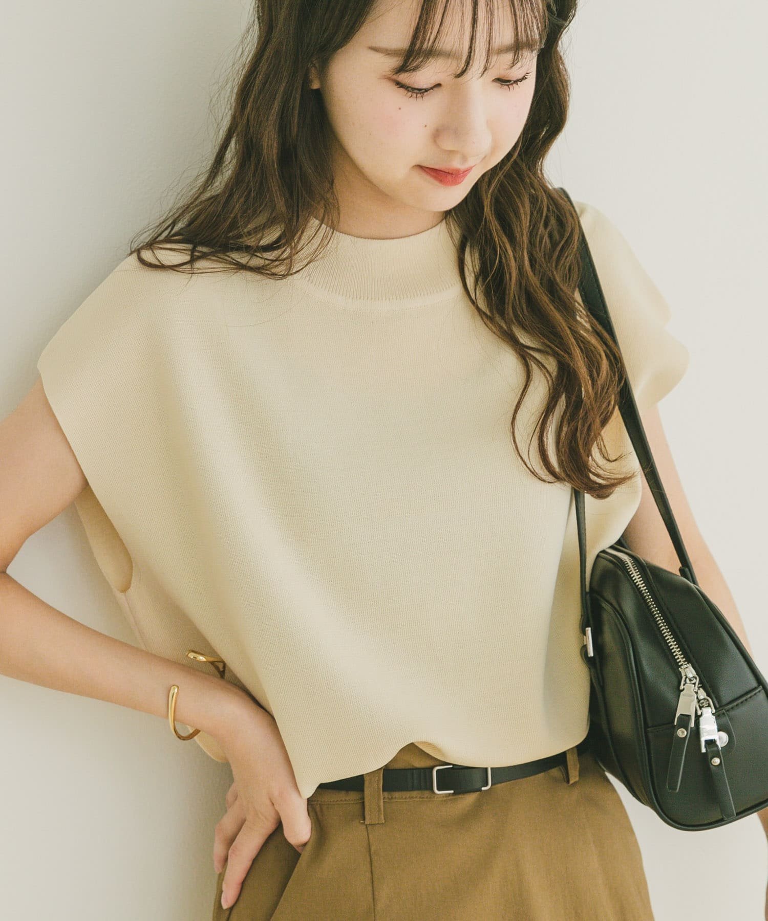 【アイテムズアーバンリサーチ/ITEMS URBAN RESEARCH】のソウバリノースリビッグニット 人気、トレンドファッション・服の通販 founy(ファニー) 　ファッション　Fashion　レディースファッション　Fashion for Women　トップス・カットソー　Cut & Sew Tops　ニット　Knit Tops & Sweaters　2025年　2025　2025春夏・S/S　Spring/Summer 2025 SS25　ノースリーブ　Sleeveless, No-Sleeve　ビッグ　Big, Oversized　エレガント 上品　Elegant　夏　Summer　S/S・春夏　SS, Spring/Summer, Warm Season　 other-1|ID: prp329100004582492 ipo3291000000033546971