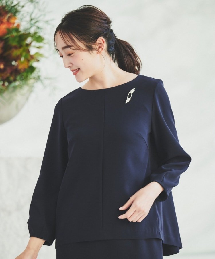 【アンタイトル/UNTITLED】の【セットアップ可能】ペプラムブラウス インテリア・キッズ・メンズ・レディースファッション・服の通販 founy(ファニー) 　ファッション　Fashion　レディースファッション　Fashion for Women　トップス・カットソー　Cut & Sew Tops　シャツ・ブラウス・オフィスカジュアル　Elegant Blouses & Button-Ups　おすすめ　Recommended / Our Picks　シンプル　Simple, Minimal　ストレッチ　Stretch, Stretchy Fabric　セットアップ　Set-Up, Coordinated Outfit　セレモニー　Ceremony　ダブル　Double, Double-Breasted　ドレープ　Drape, Draping Fabric　ペプラム　Peplum, Flared Hem　ビジネス 仕事 通勤　Business / Work / Commuting　ネイビー|ID: prp329100004582547 ipo3291000000033496280