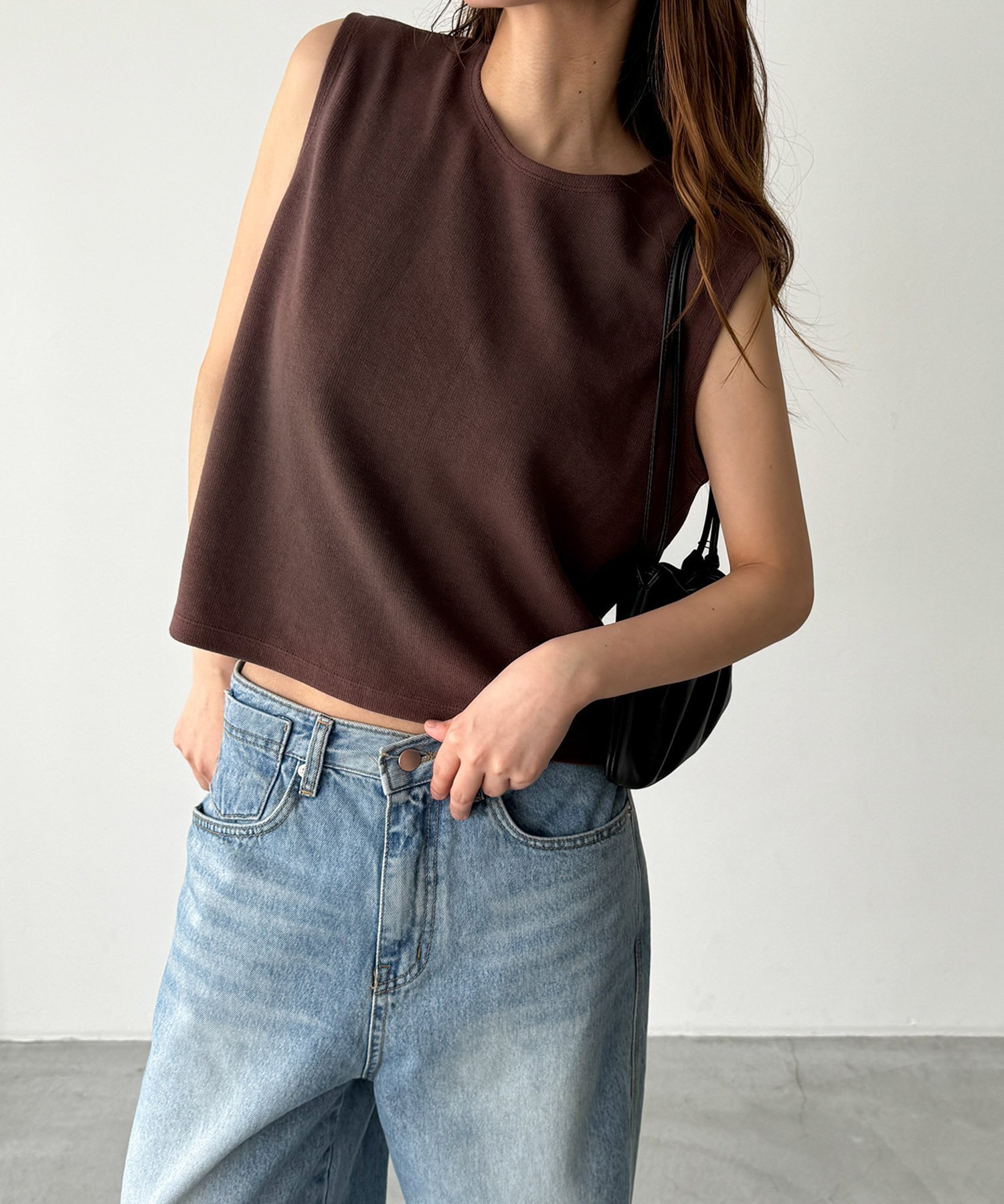 【キャナルジーン/CANAL JEAN】のEl mar スムースクルーネックタンク インテリア・キッズ・メンズ・レディースファッション・服の通販 founy(ファニー) 　ファッション　Fashion　レディースファッション　Fashion for Women　おすすめ　Recommended / Our Picks　タンク　Tank Top, Sleeveless Top　ボトム　Bottoms, Lower Wear　夏　Summer　ブラウン|ID: prp329100004582620 ipo3291000000032712441