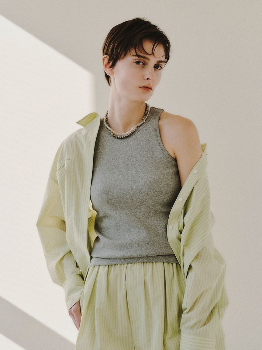 【エミ/emmi】のカップ付きアメスリタンクトップ インテリア・キッズ・メンズ・レディースファッション・服の通販 founy(ファニー) 　ファッション　Fashion　レディースファッション　Ladies' Fashion Online　ストレッチ　Stretch　タンク　Tank　フィット　Fit　夏　Summer　LGRY[005]|ID: prp329100004582665 ipo3291000000032661483